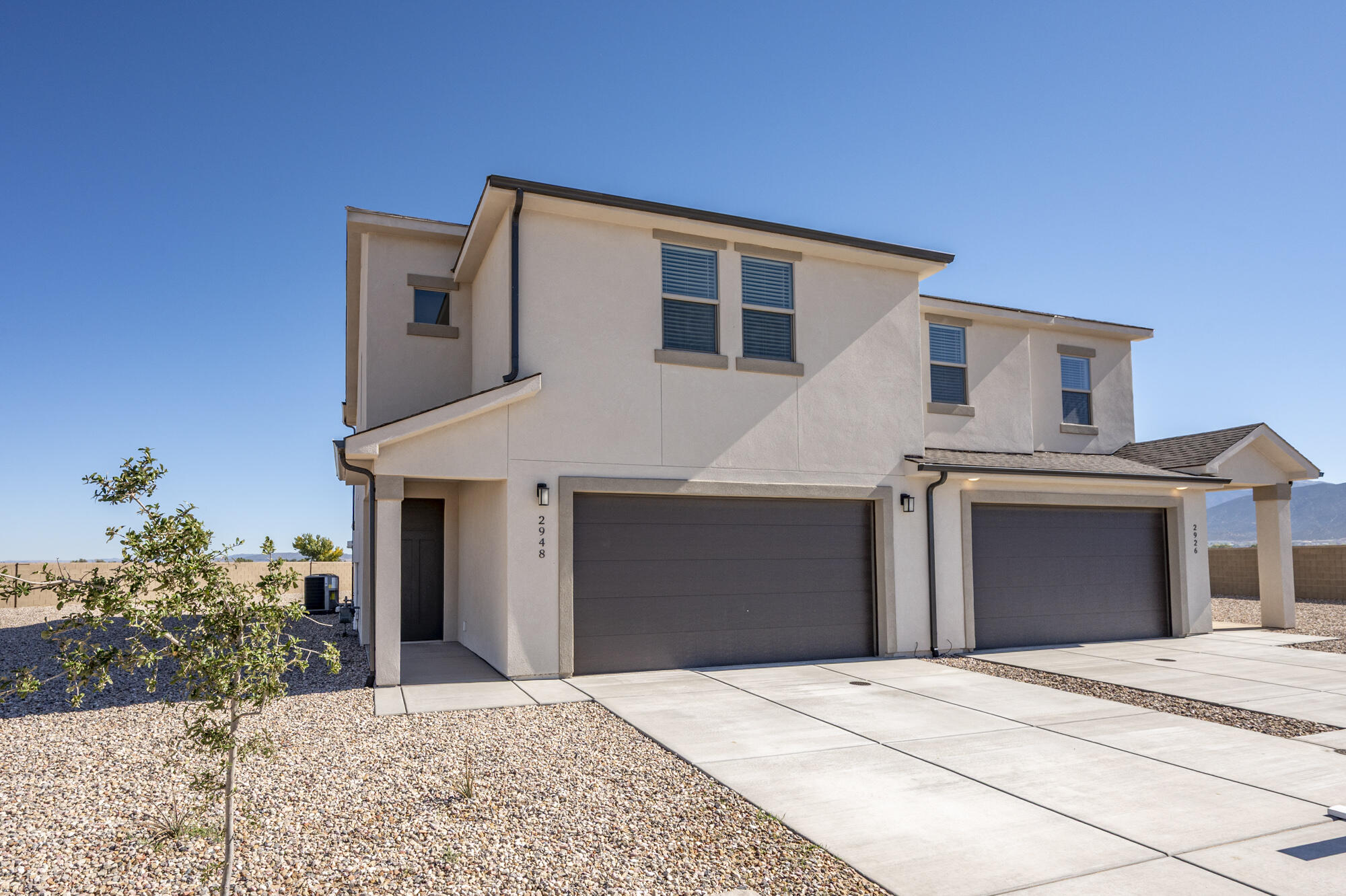 2948 W Runway Dr — photo