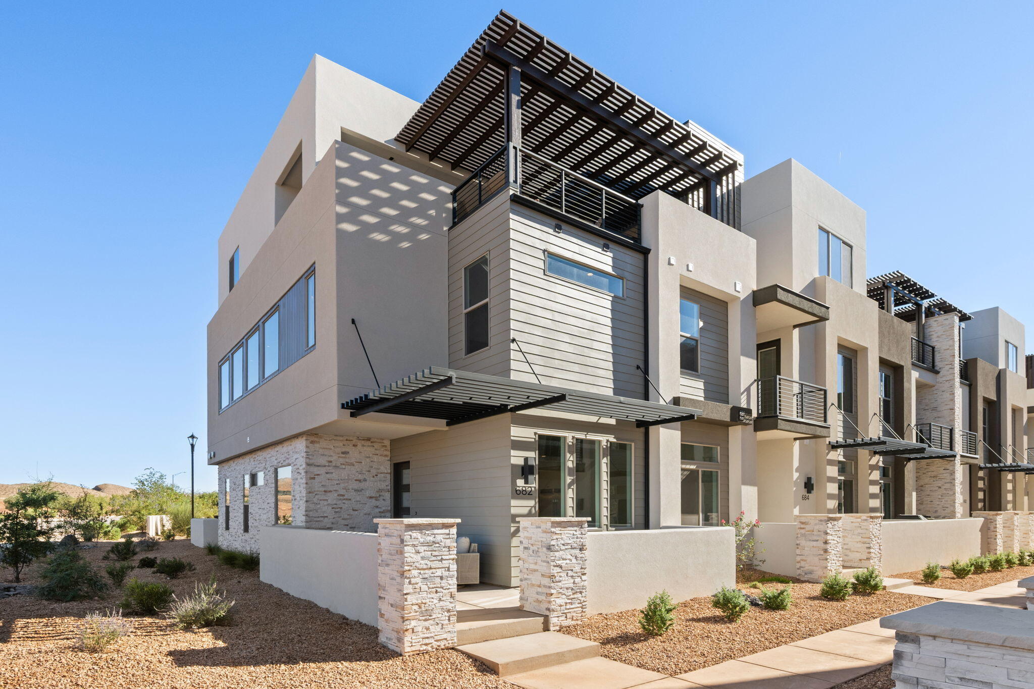 682 W High Tide Place 130 — photo
