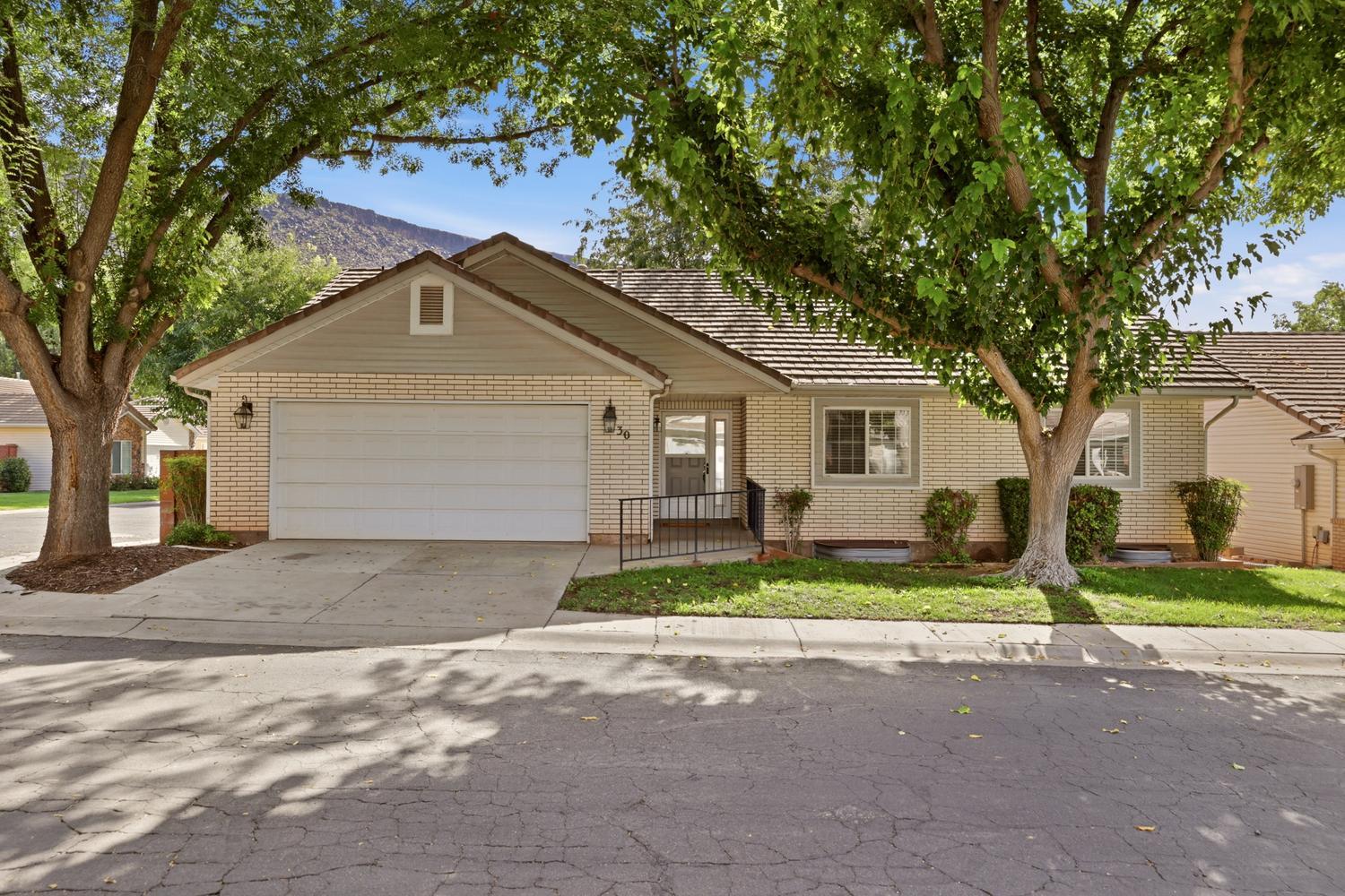 351 S Valley View Dr Unit 30 — photo