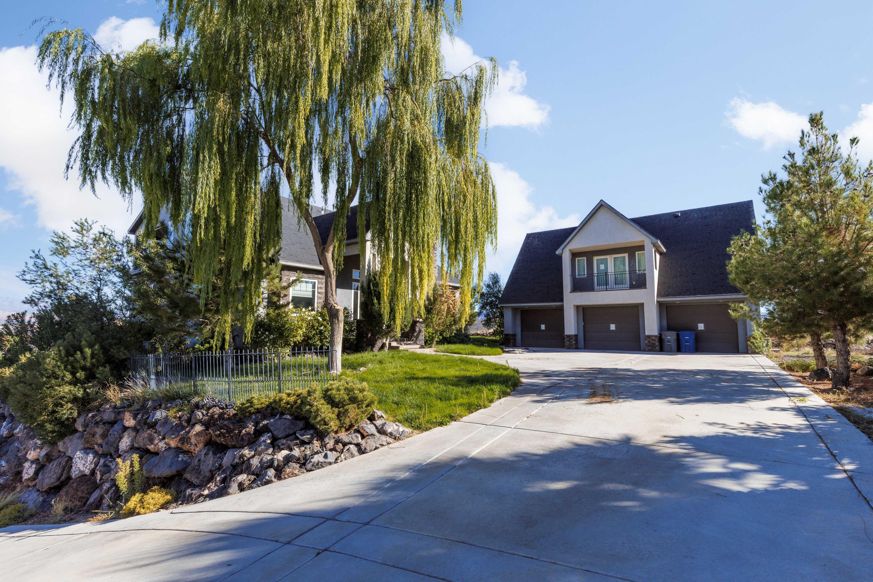 2321 W Ridge View Dr, Hurricane, UT 84737 | Realty.com