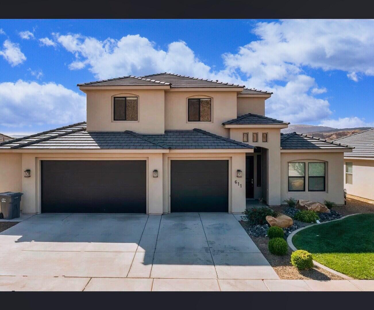 611 S Balancing Rock Dr — photo