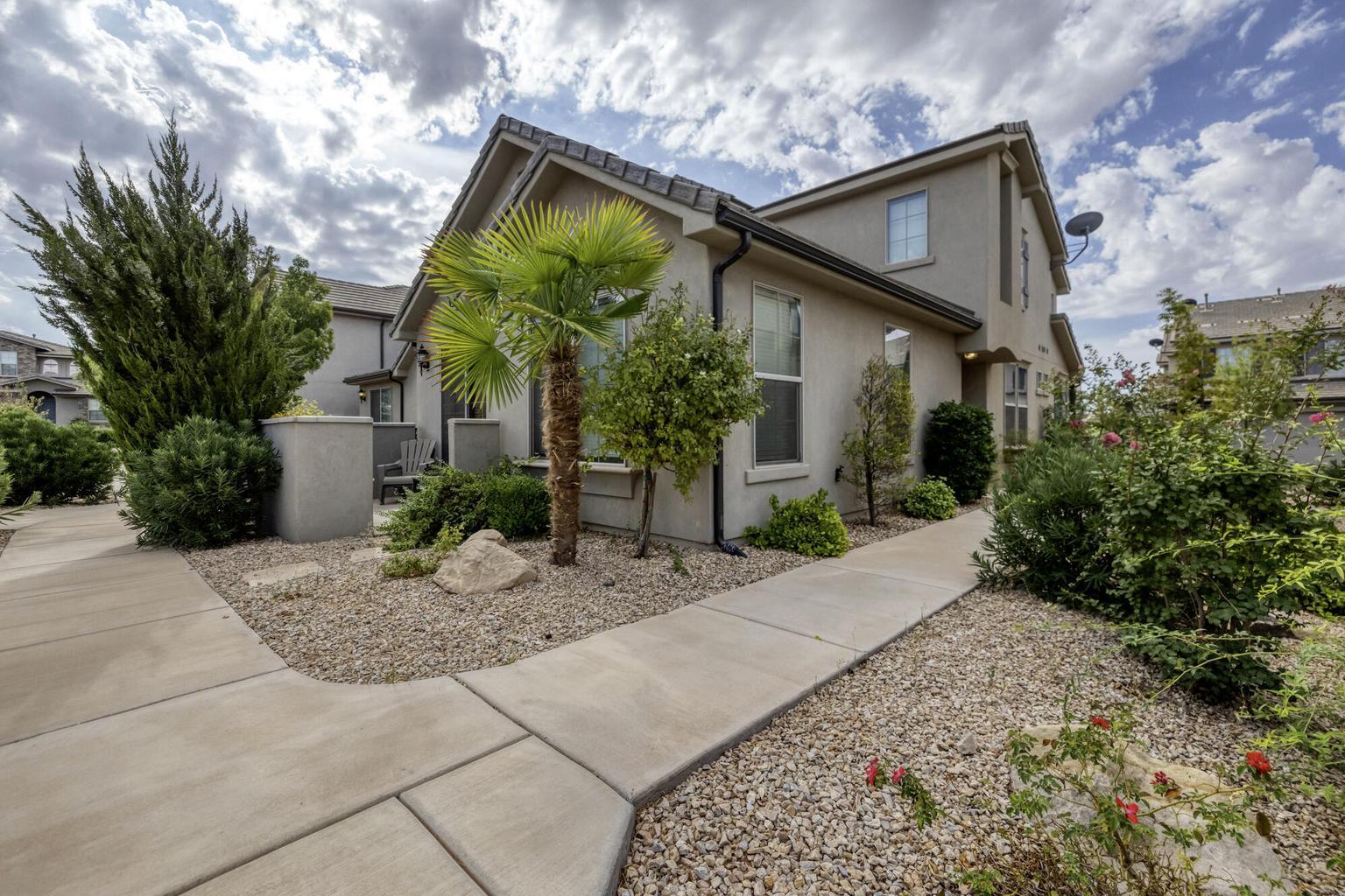 1919 E Fiesta Ln — photo