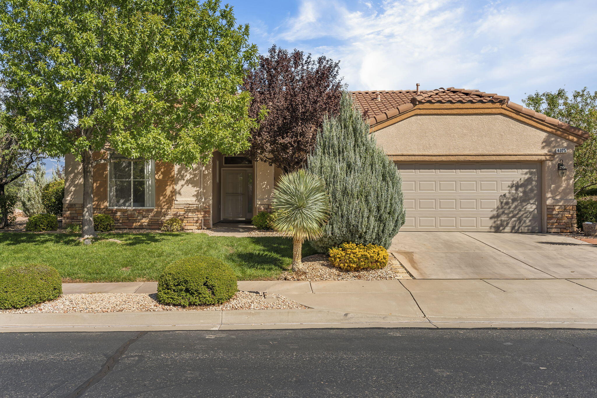 4325 Ironwood Dr — photo