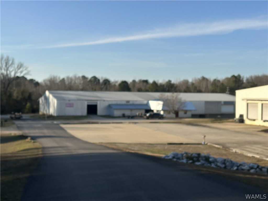 16487 Sawmill Road — photo