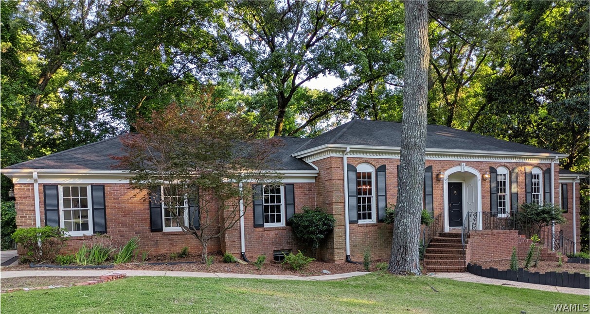 409 Woodridge Drive — photo