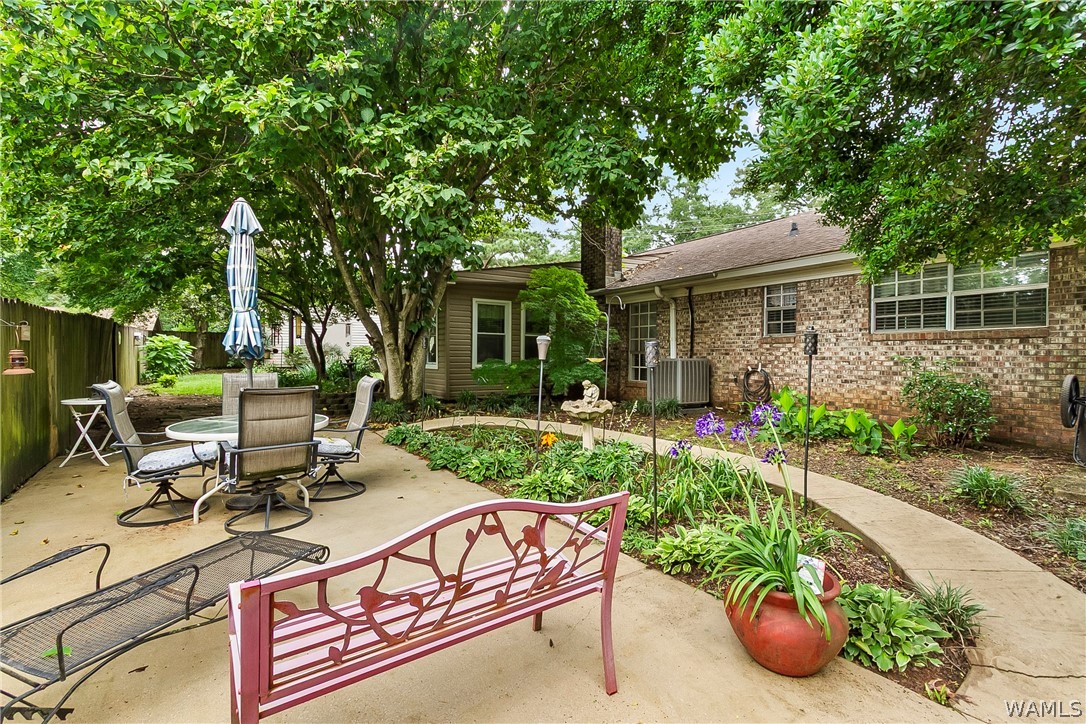 14433 White Oak Drive — photo