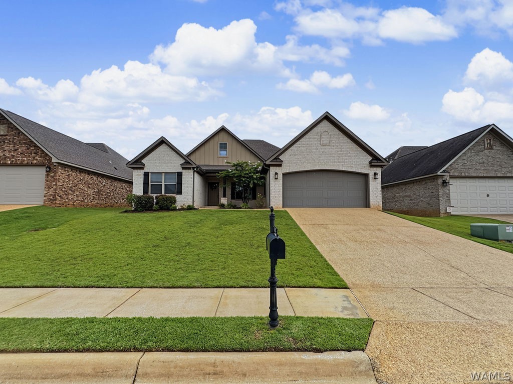 13821 Hemlock Drive — photo