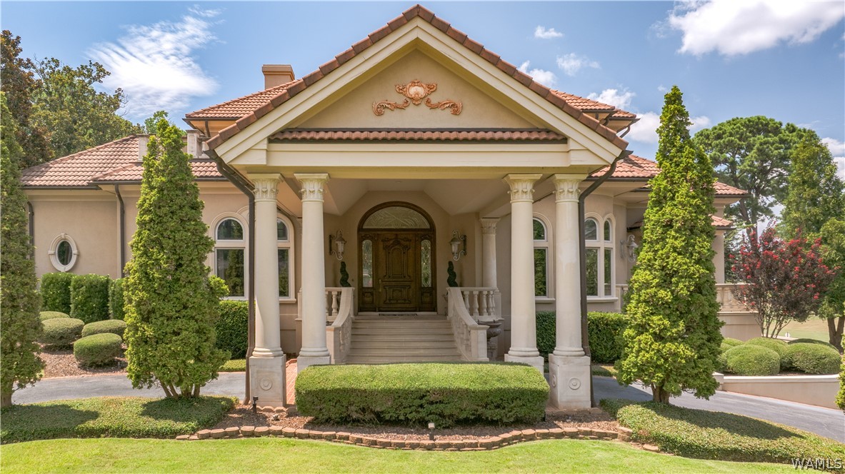 1402 Indian Hills Drive — photo