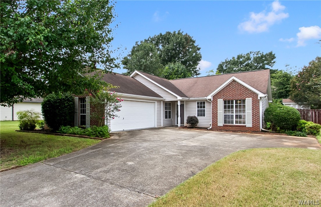1714 Bradford Lane — photo