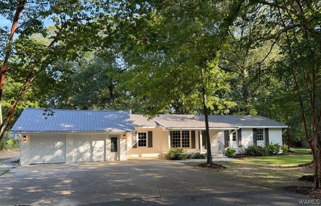 1702 Elmwood Drive — photo
