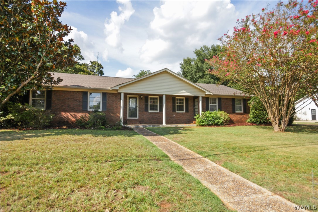 1318 Montrose Drive — photo