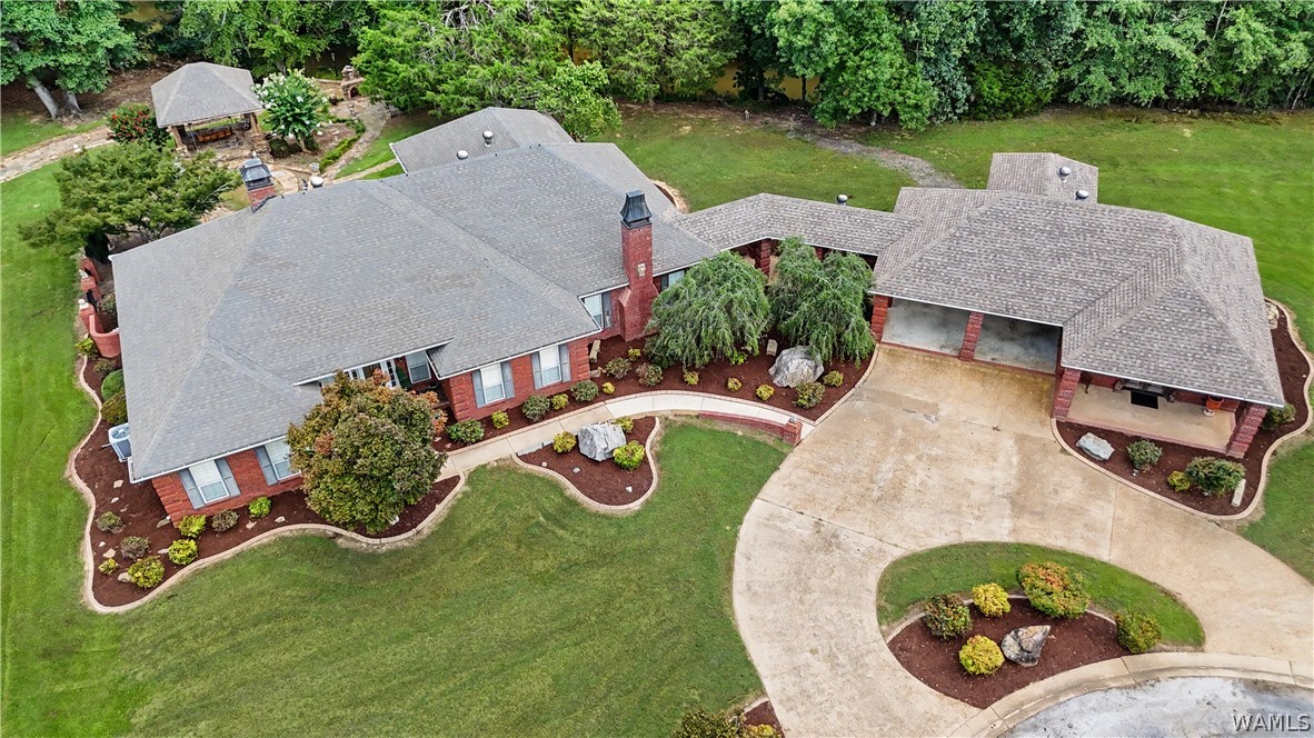 85 Rivercrest Drive — photo