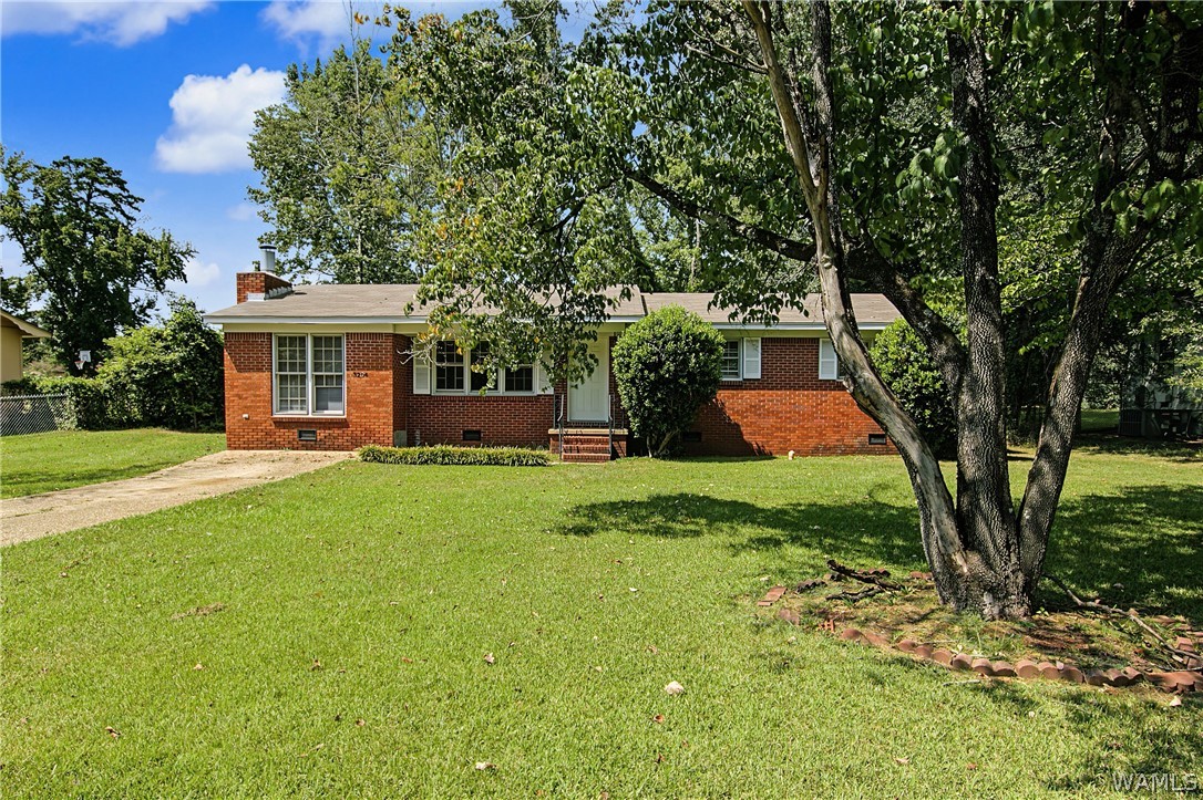 3204 45th Place — photo