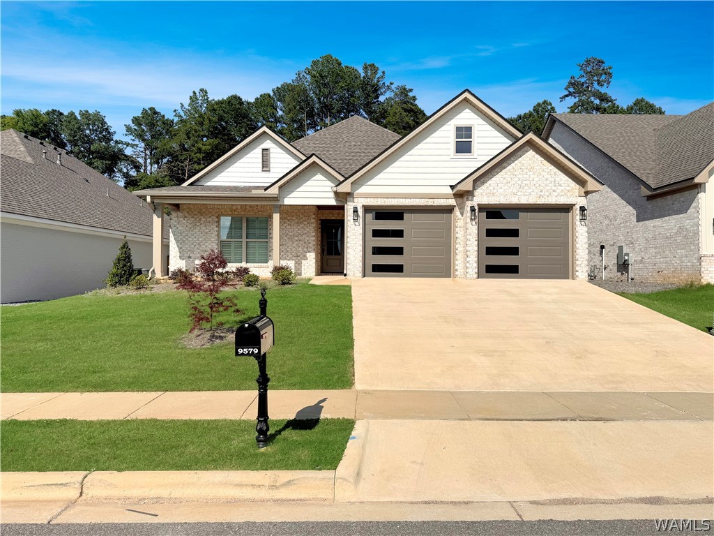 9579- Crete Circle — photo