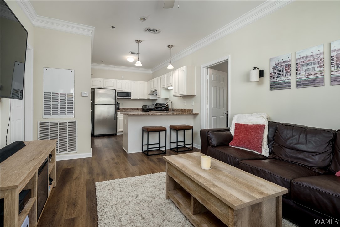 303 Helen Keller Boulevard C330 — photo