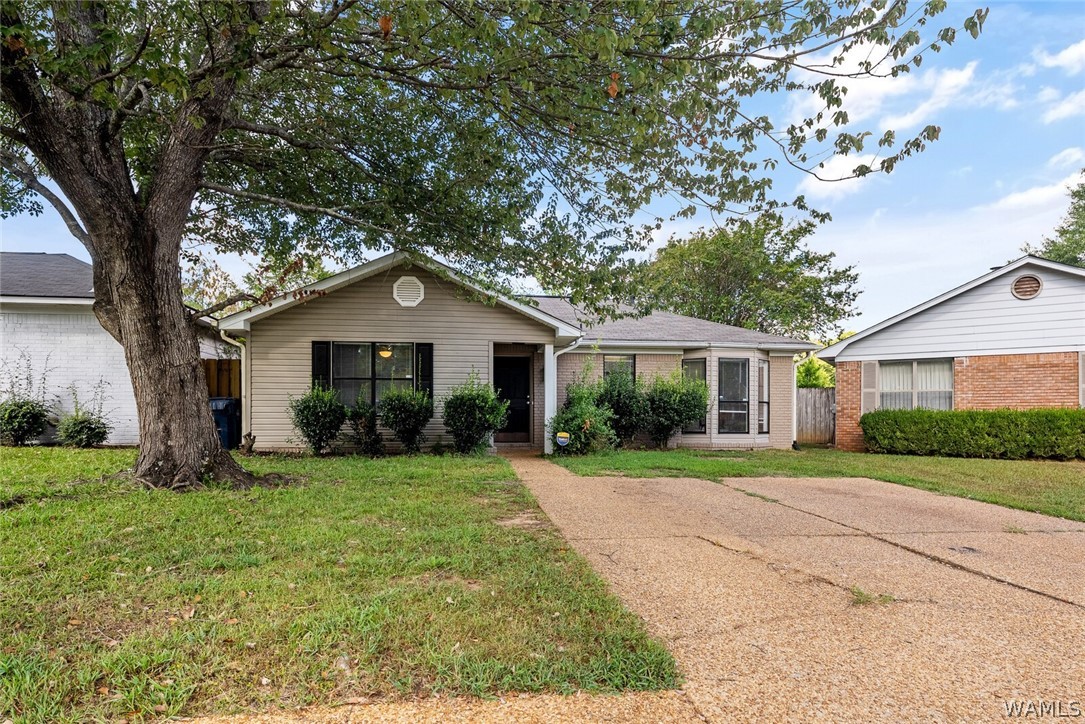 1016 Vineyards Drive — photo