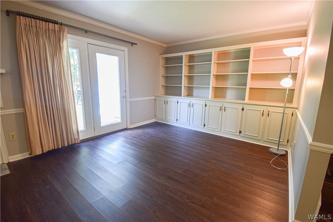 1005 Fairfax Village Drive — photo