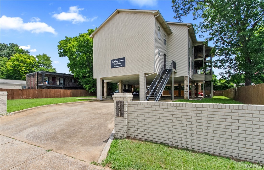1721 Hackberry Lane Unit 5 — photo