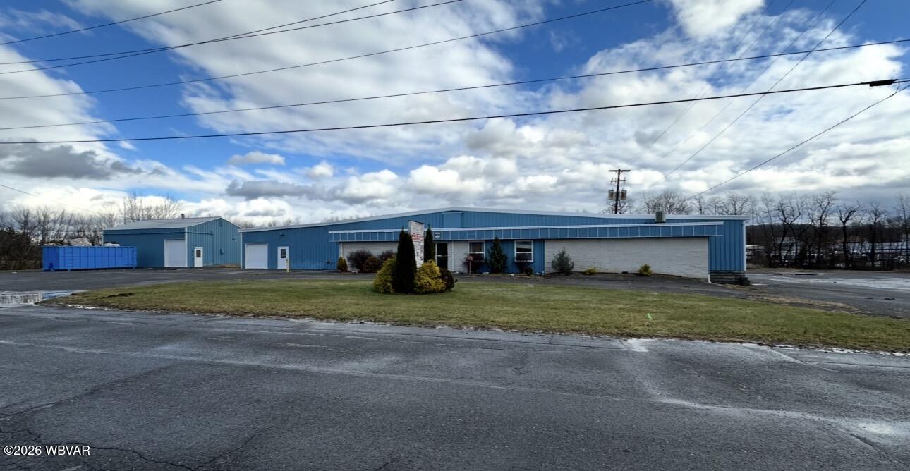 21 Industrial Park Road — photo