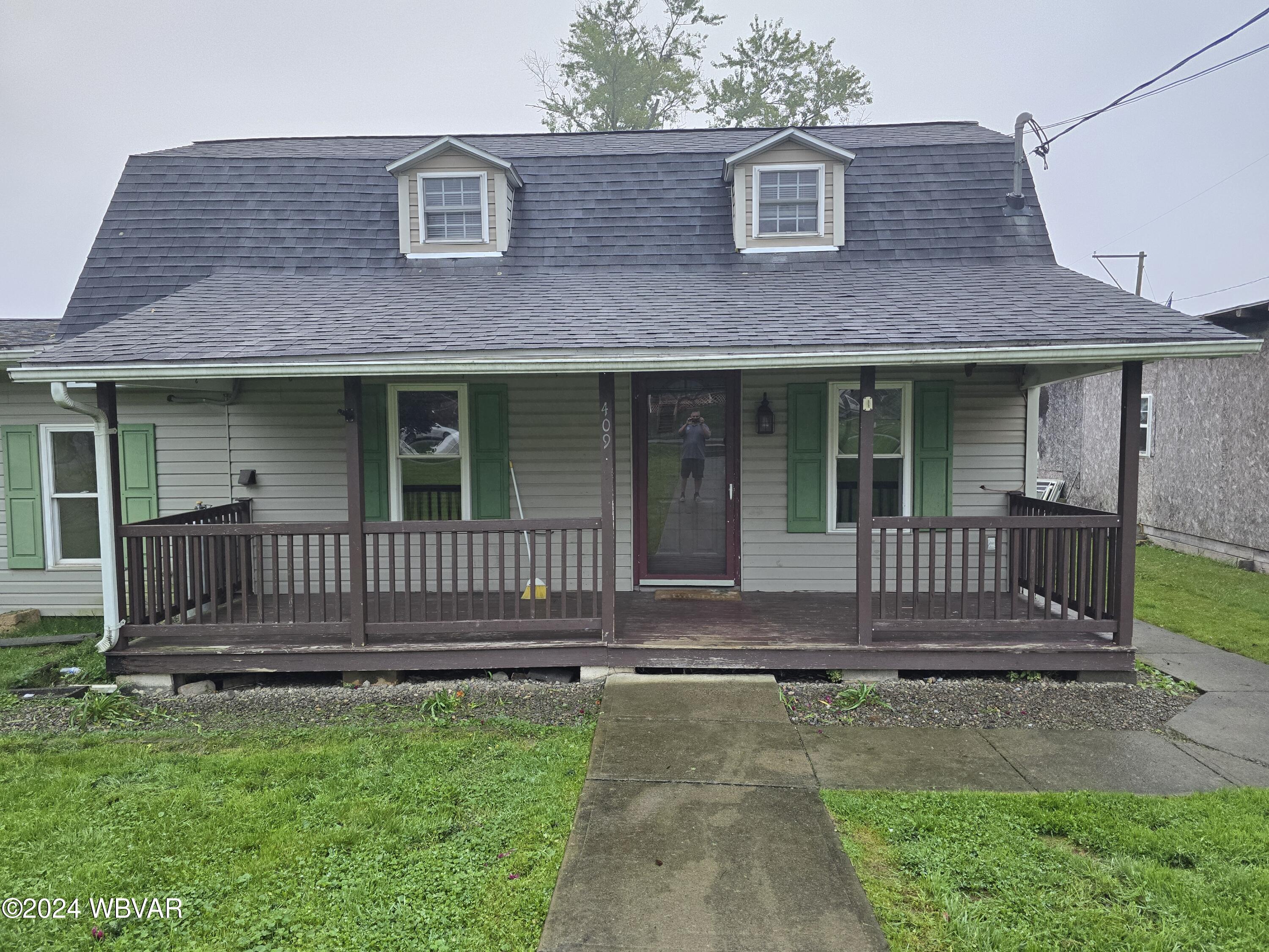 409 Fairview Street — photo