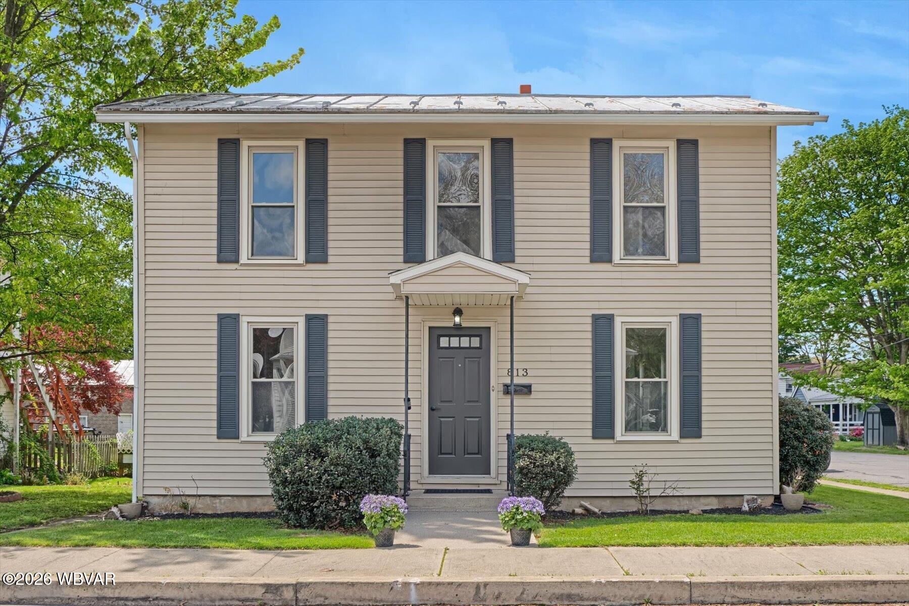 813 Elm Street — photo