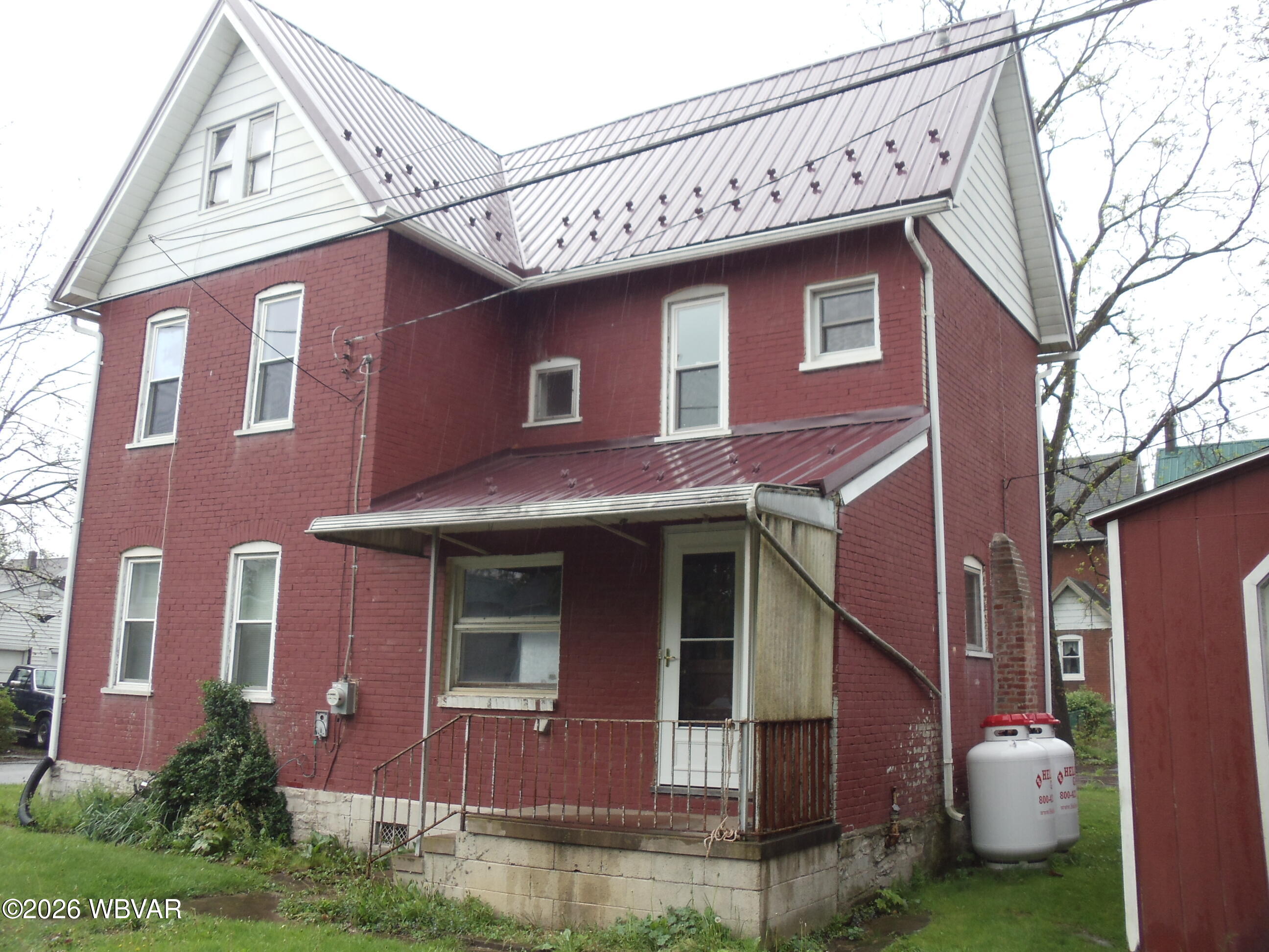 2238 Baker Street — photo