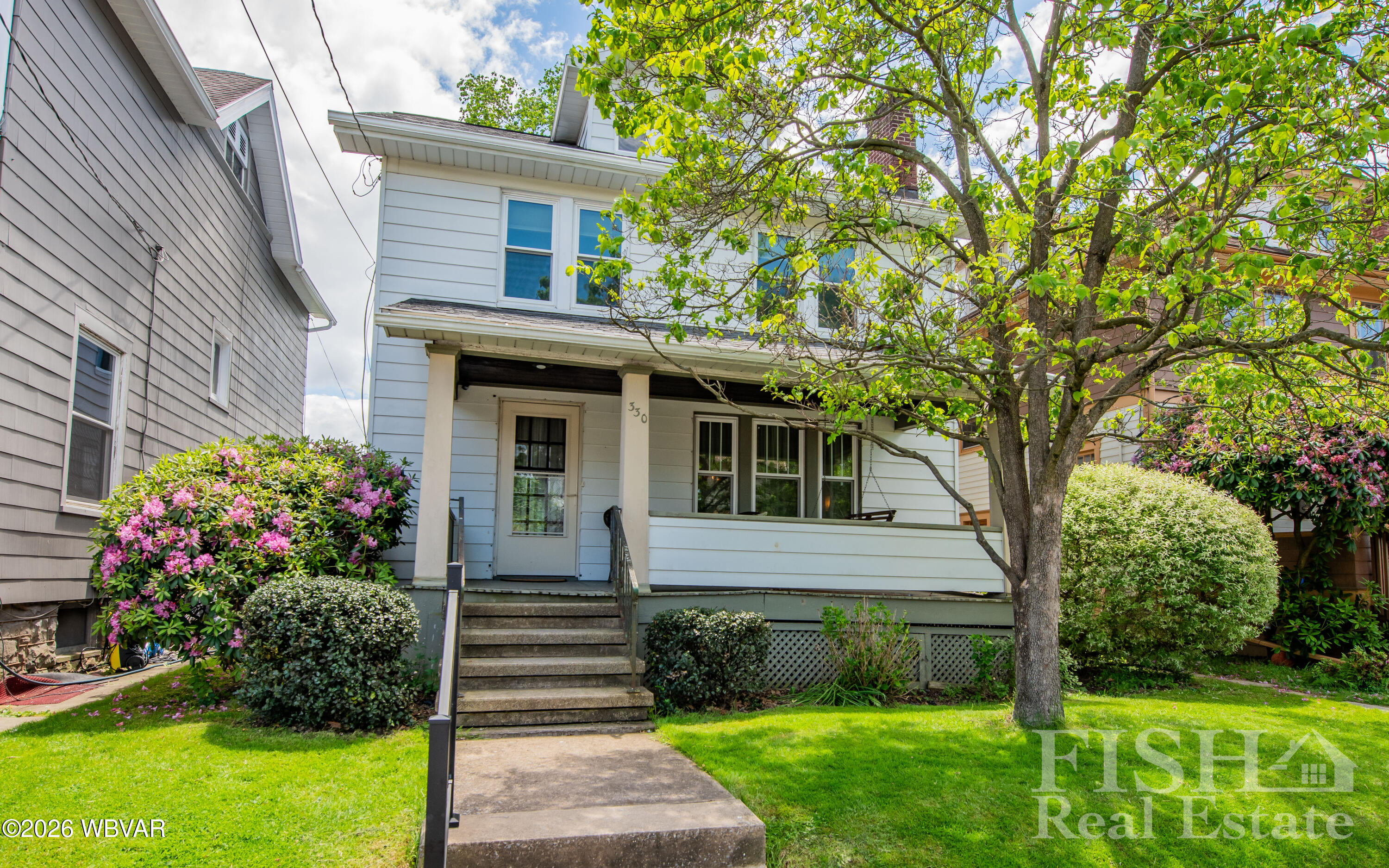 330 Lyons Avenue — photo