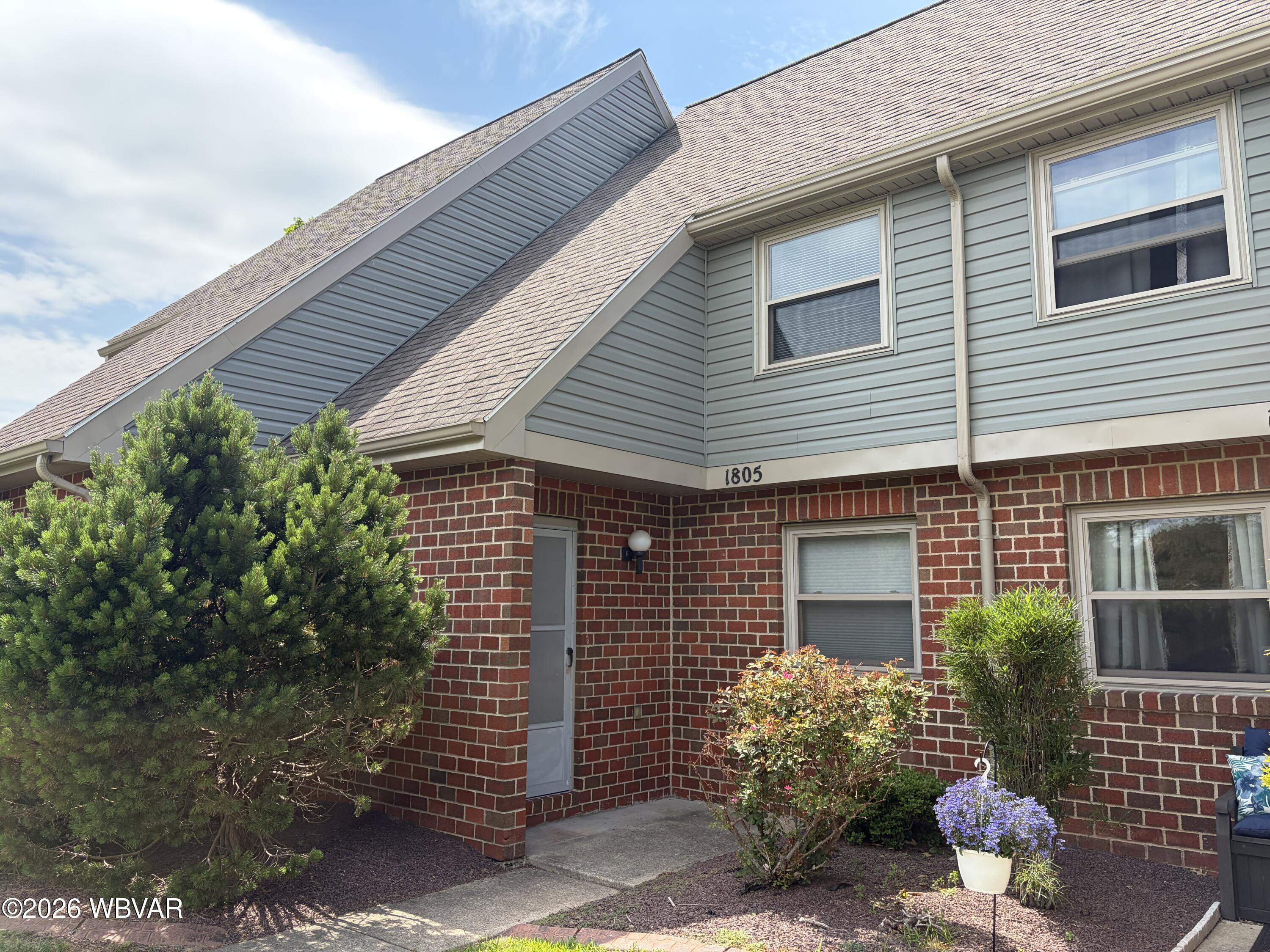 1805 Lincoln Drive — photo