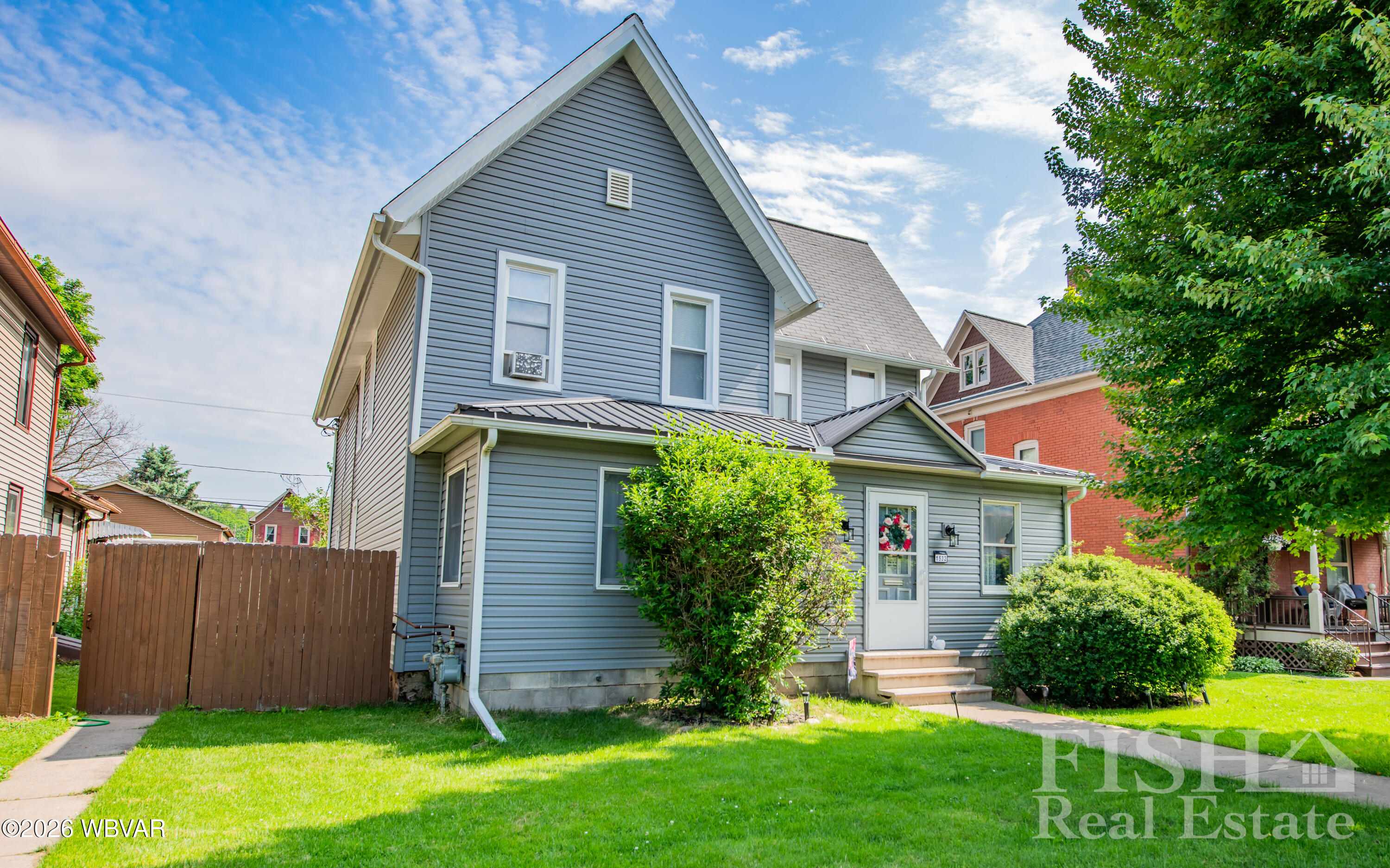 1532 W 4th Street — photo