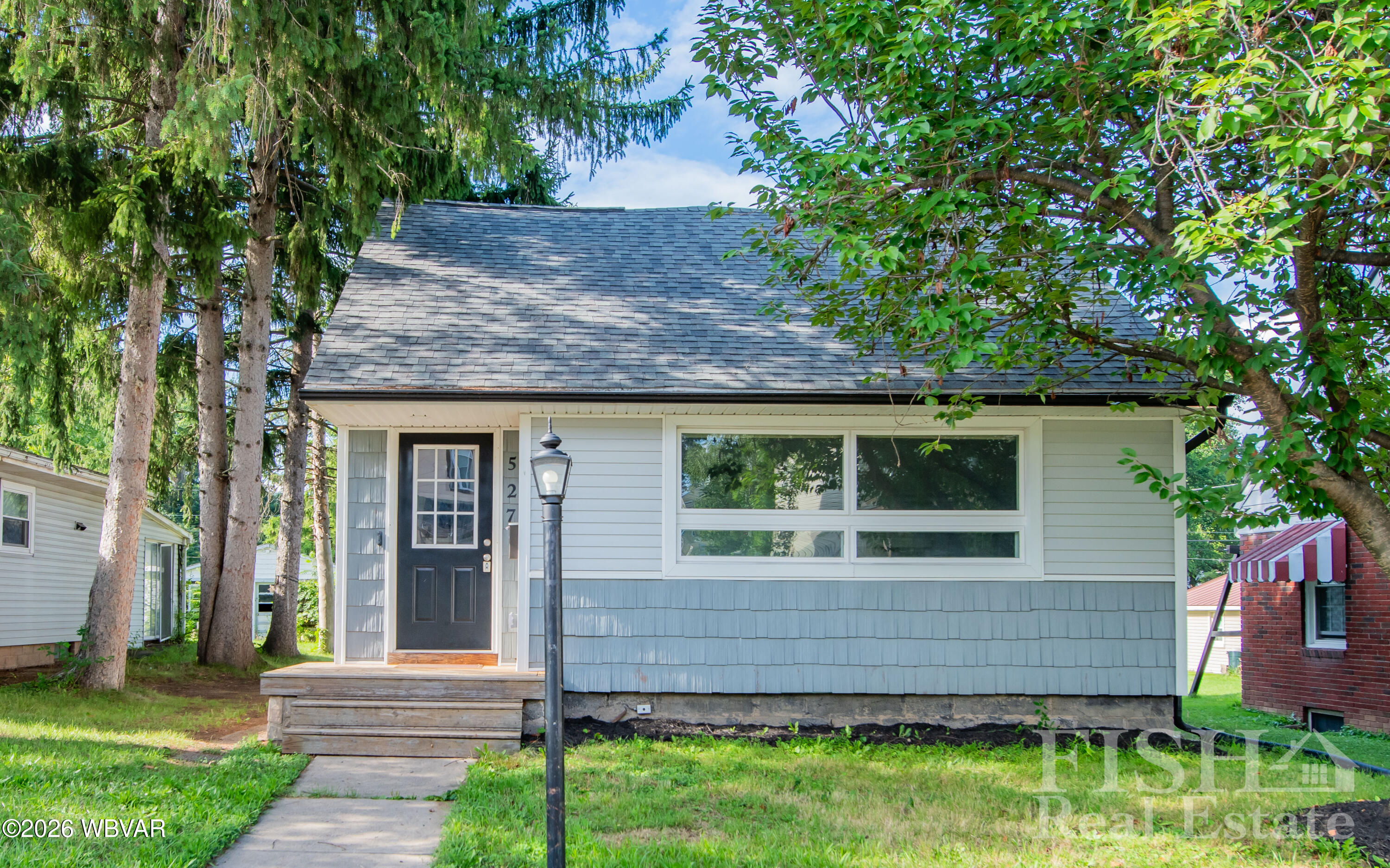 527 Wilson Street — photo