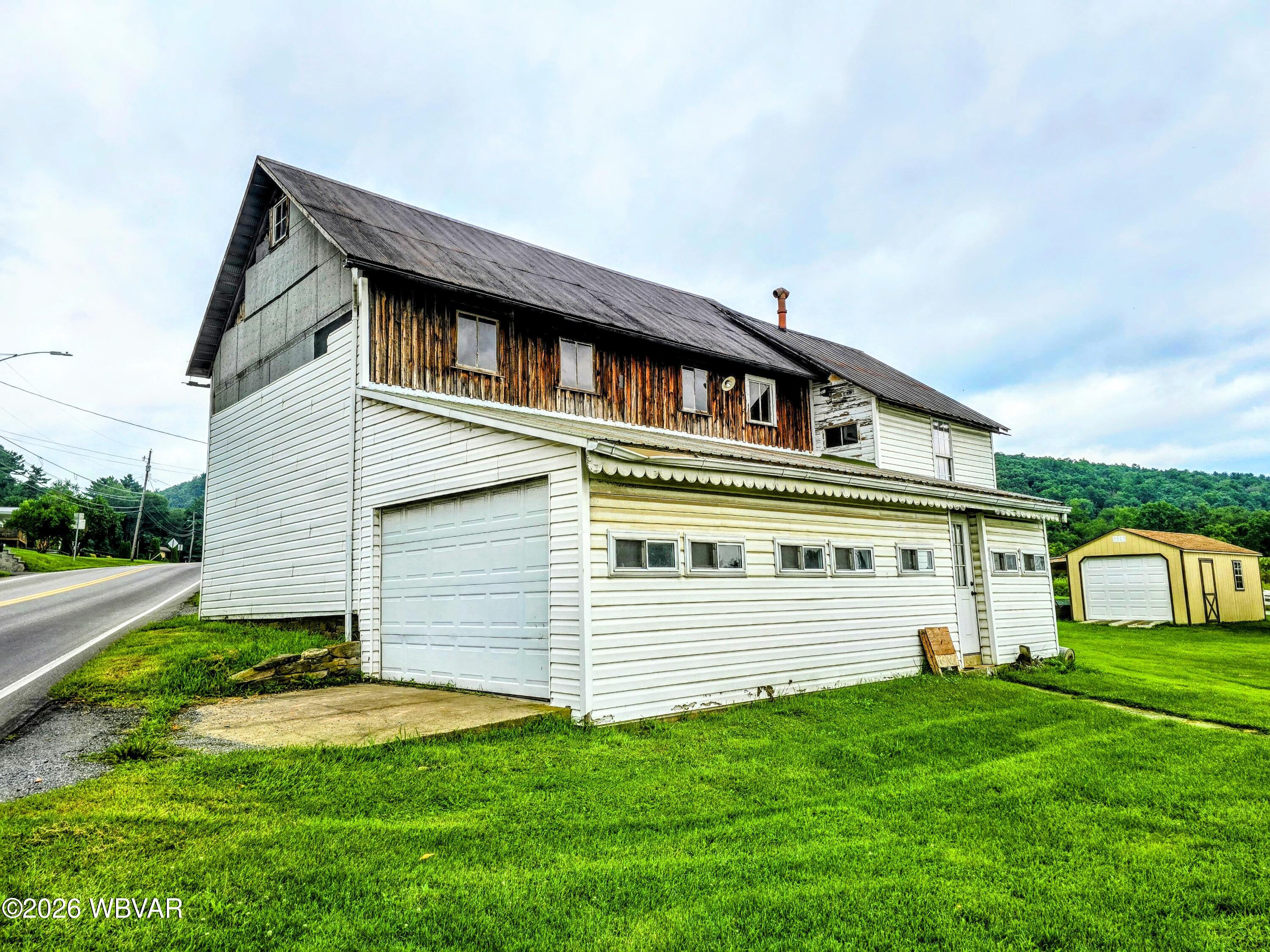 7 E Anthony Street, Loganton, PA 17747 — photo 2