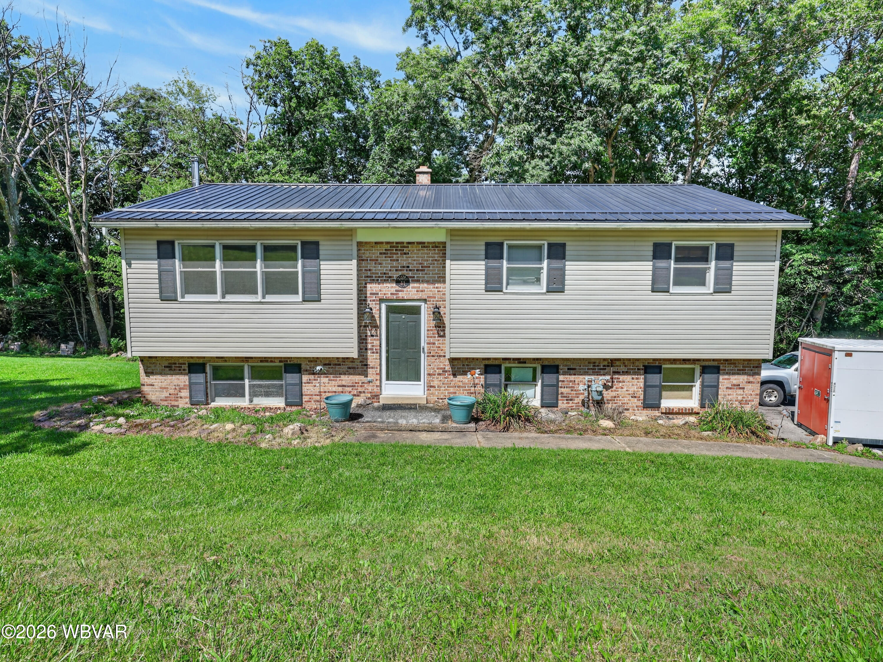 41 Longview Drive — photo