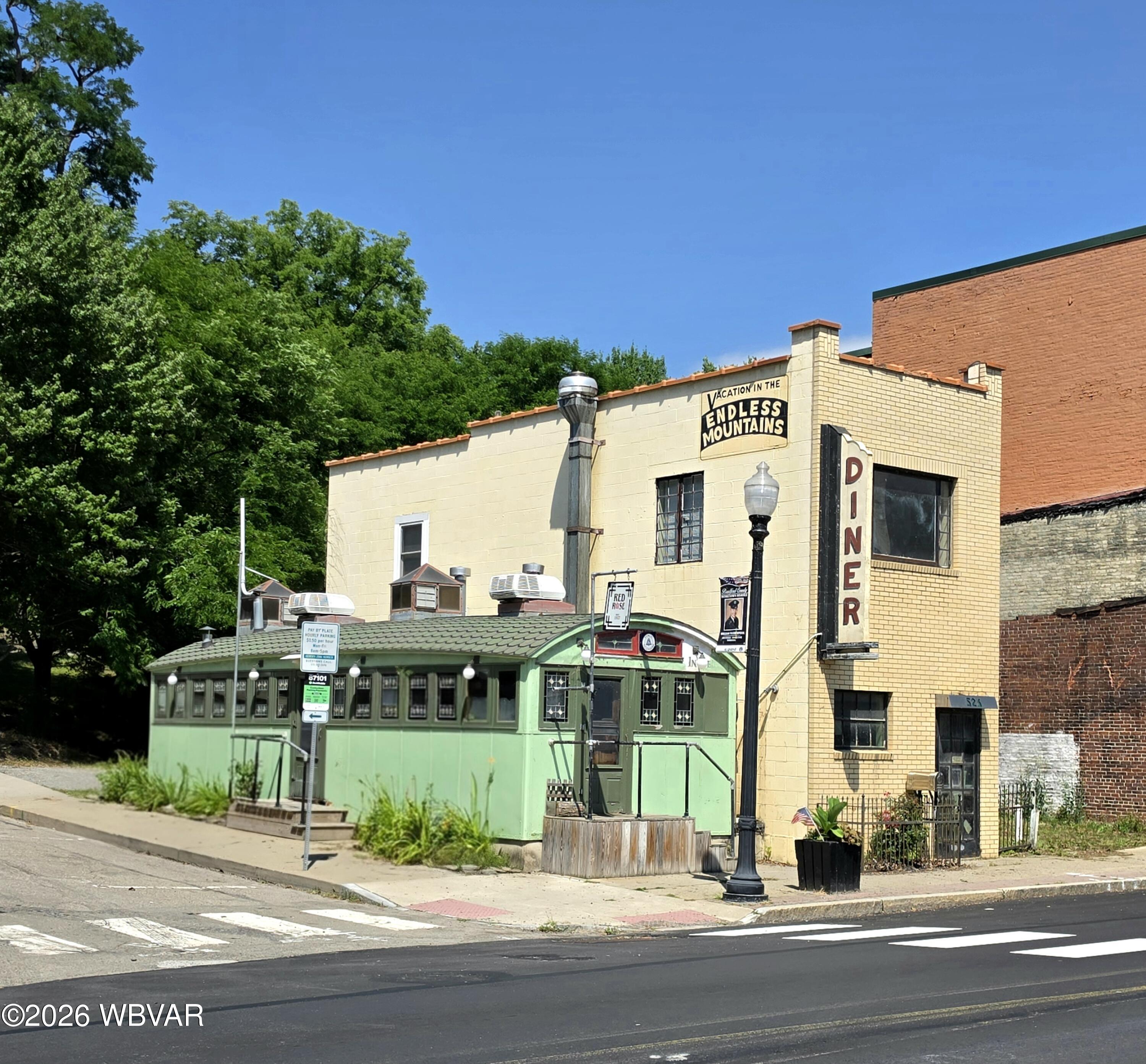 526 Main Street — photo