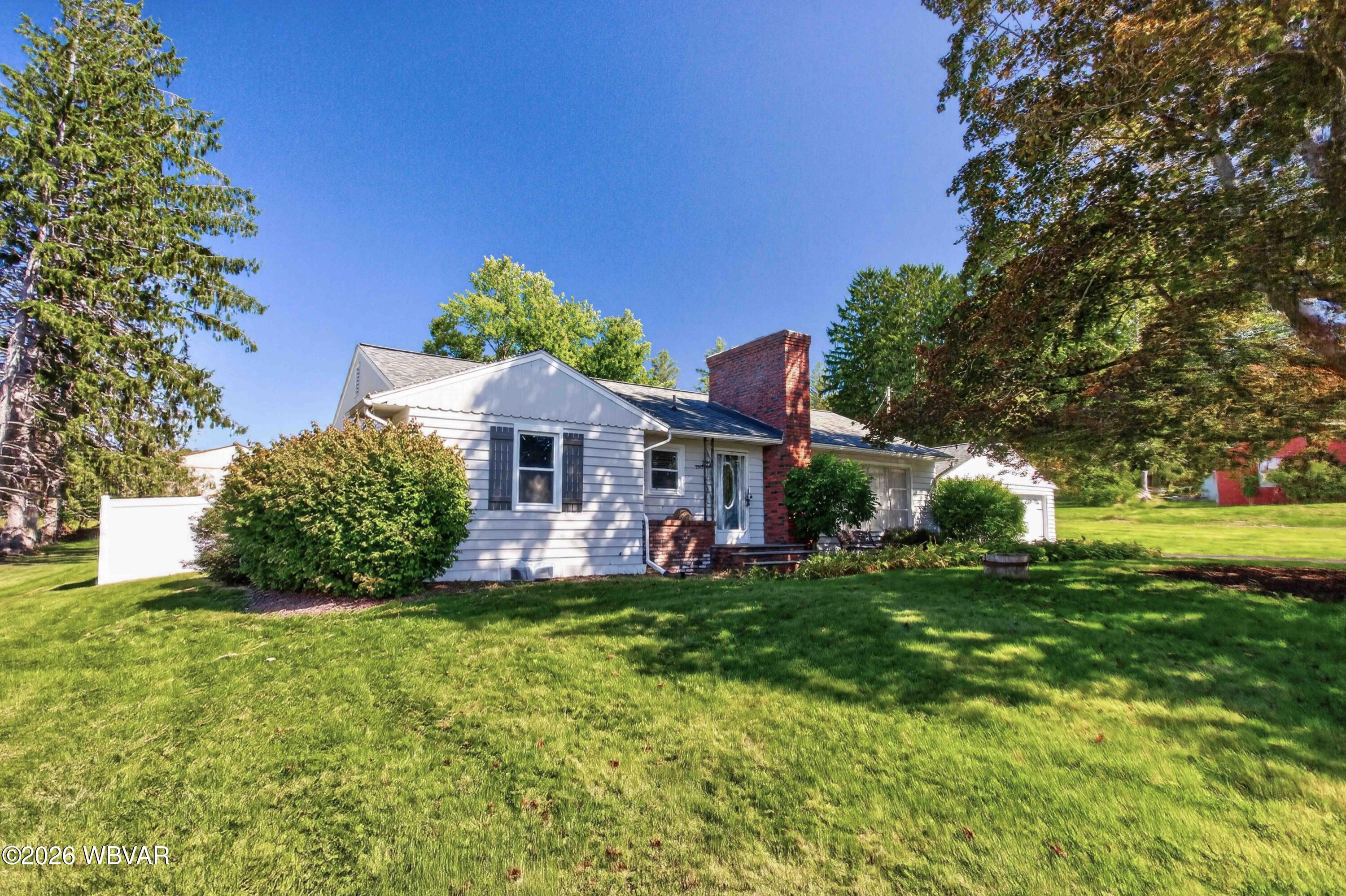2751 Lincoln Drive — photo