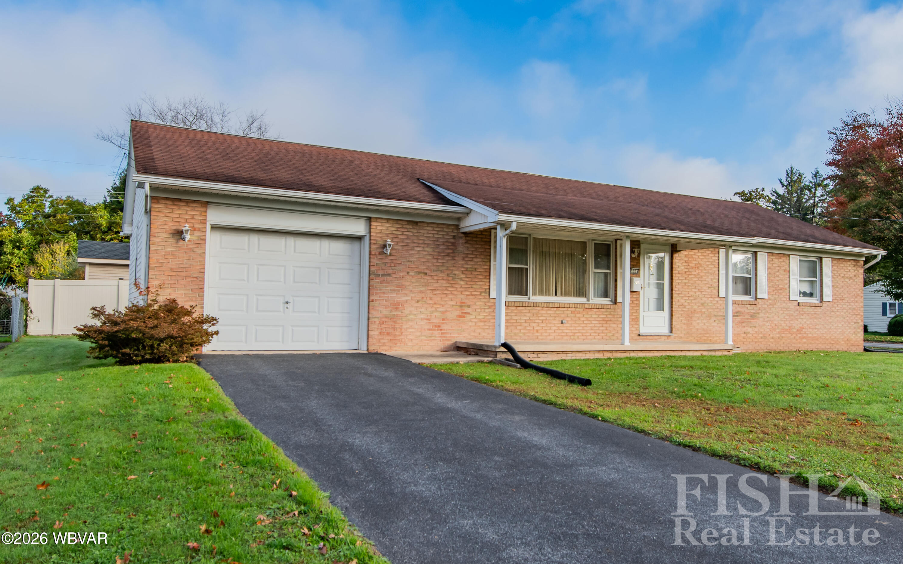2225 Reed Street — photo
