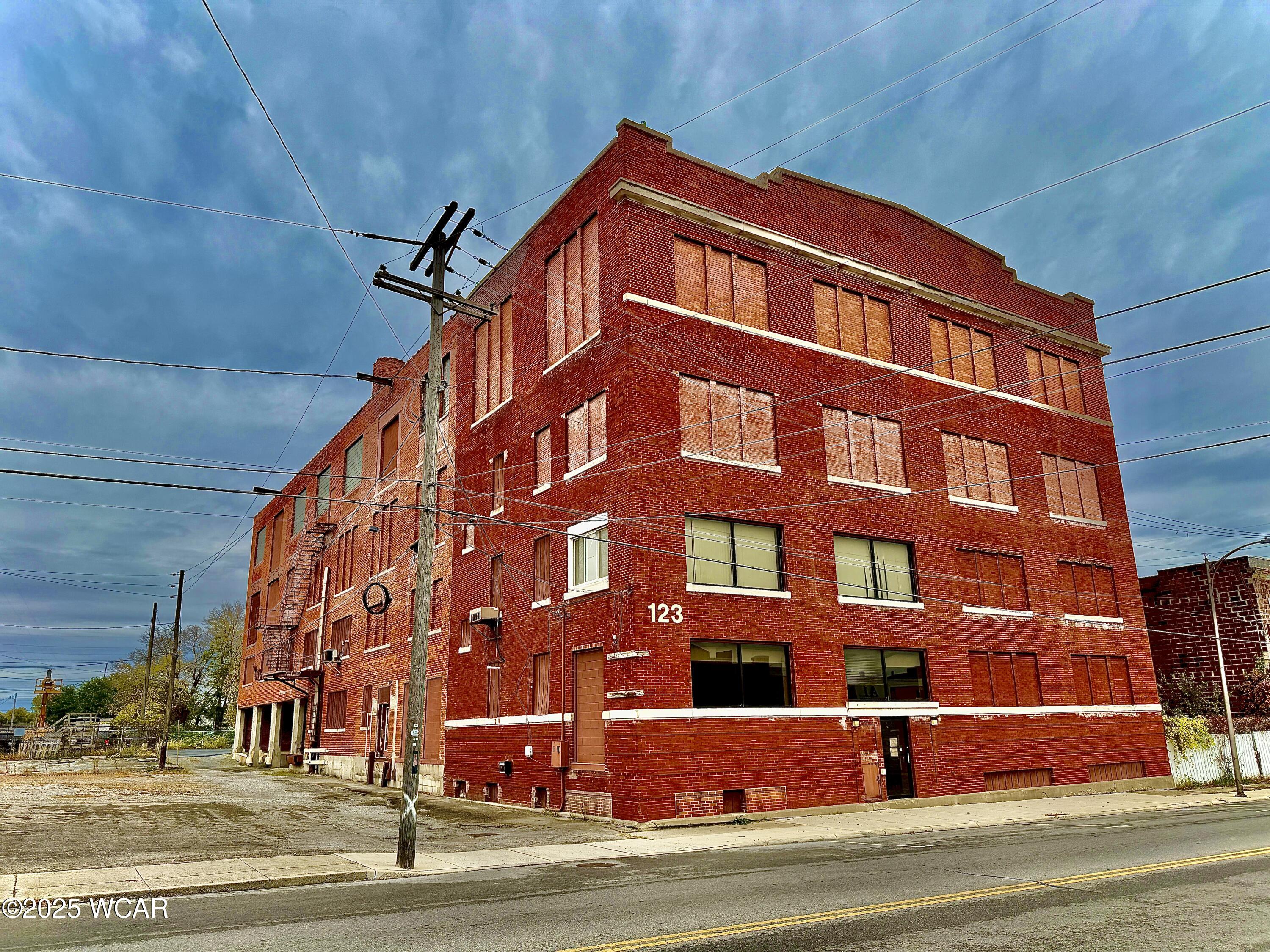 123 E Wayne Street — photo