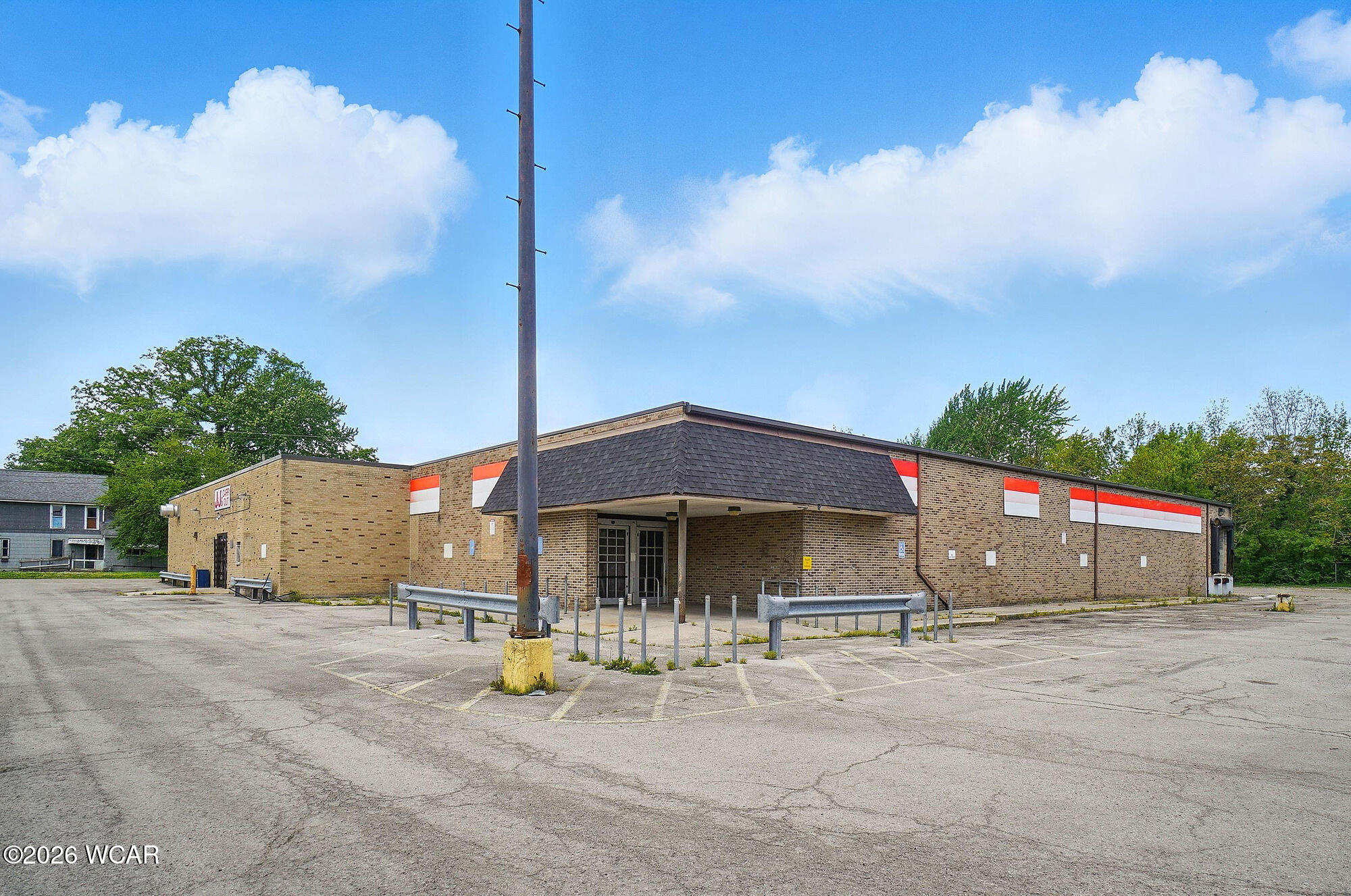 128 W Vine Street — photo