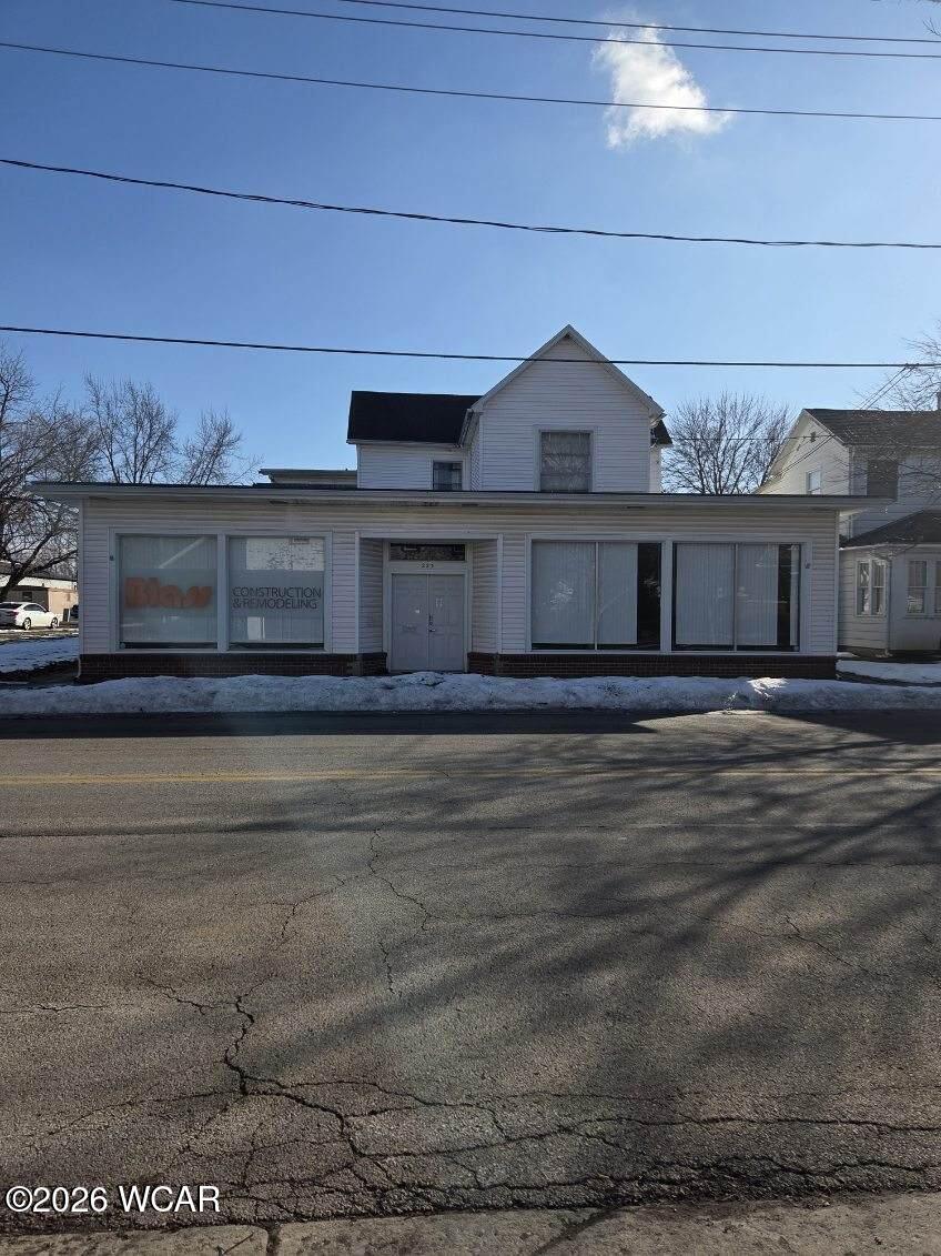 223 W Main Street — photo