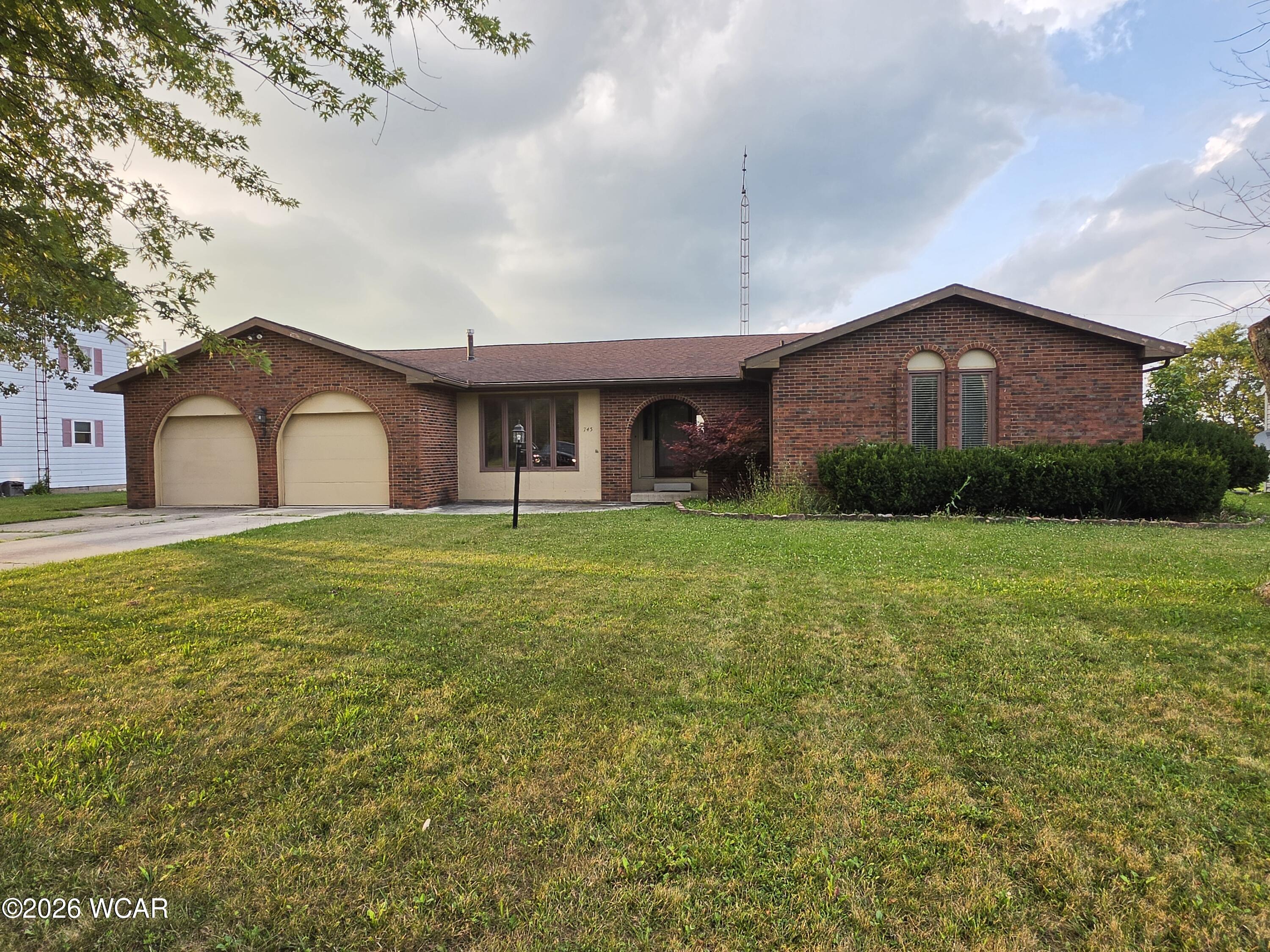 745 Eastgate Drive — photo