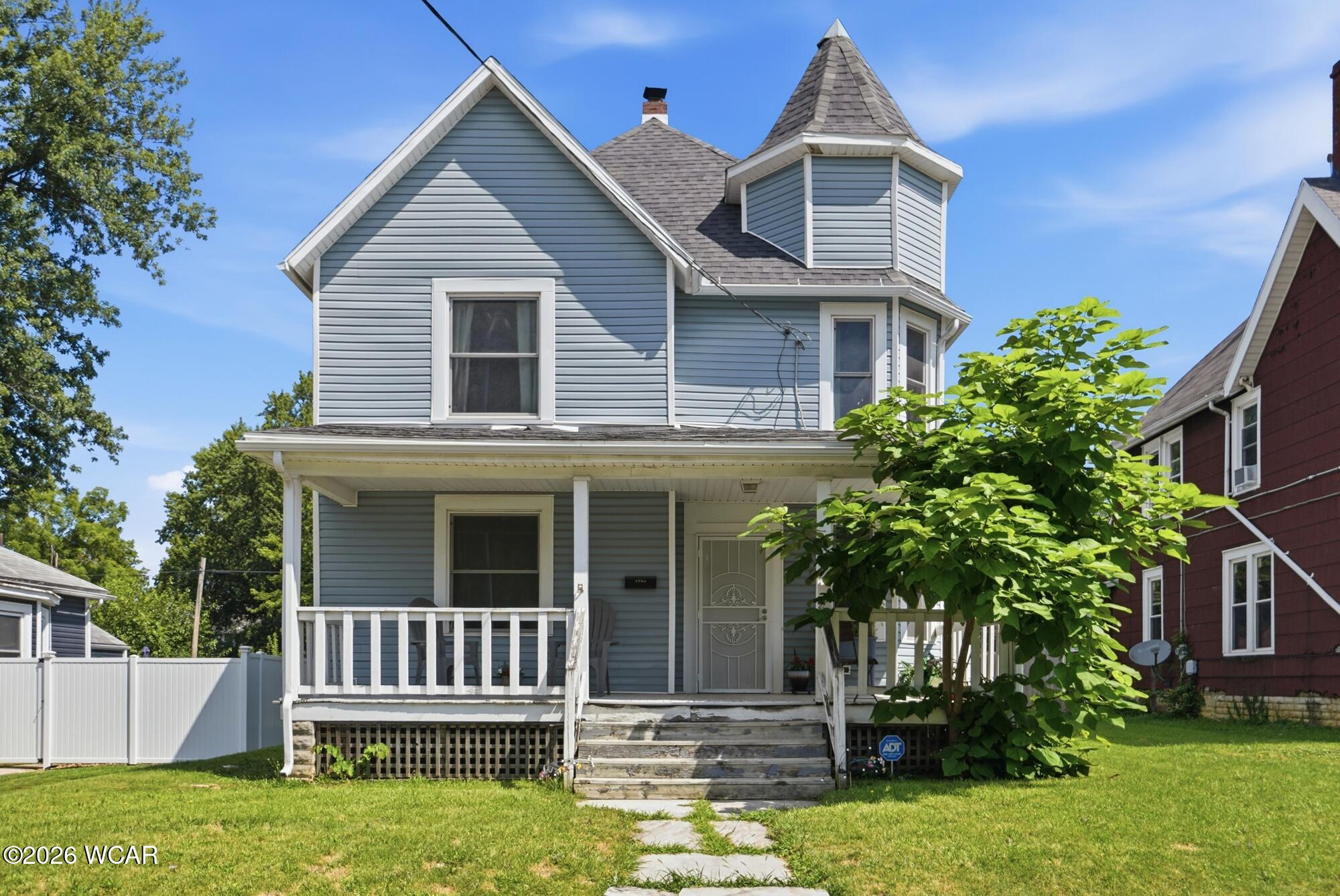 1012 W Wayne Street — photo