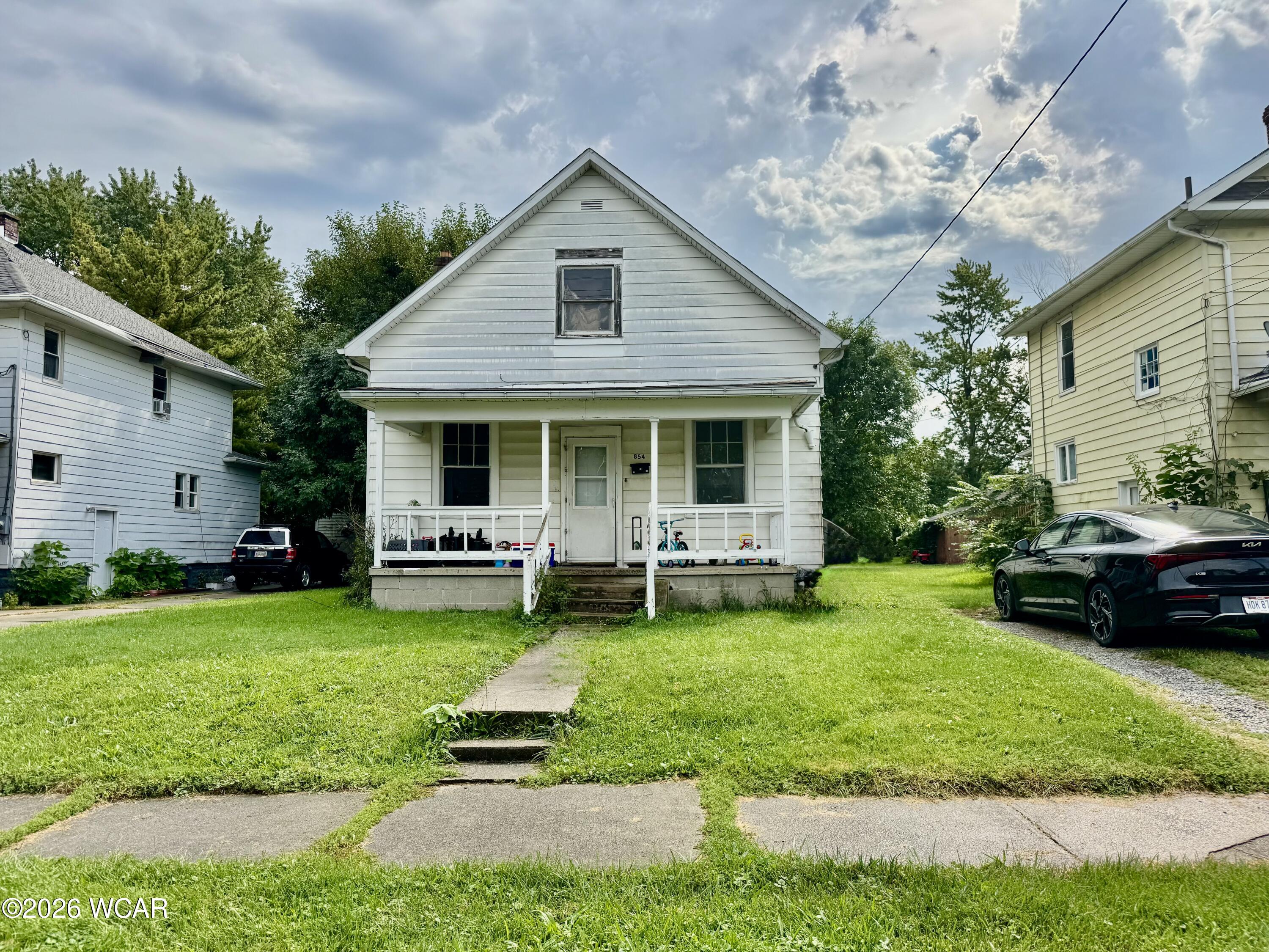 854 N Elizabeth Street — photo