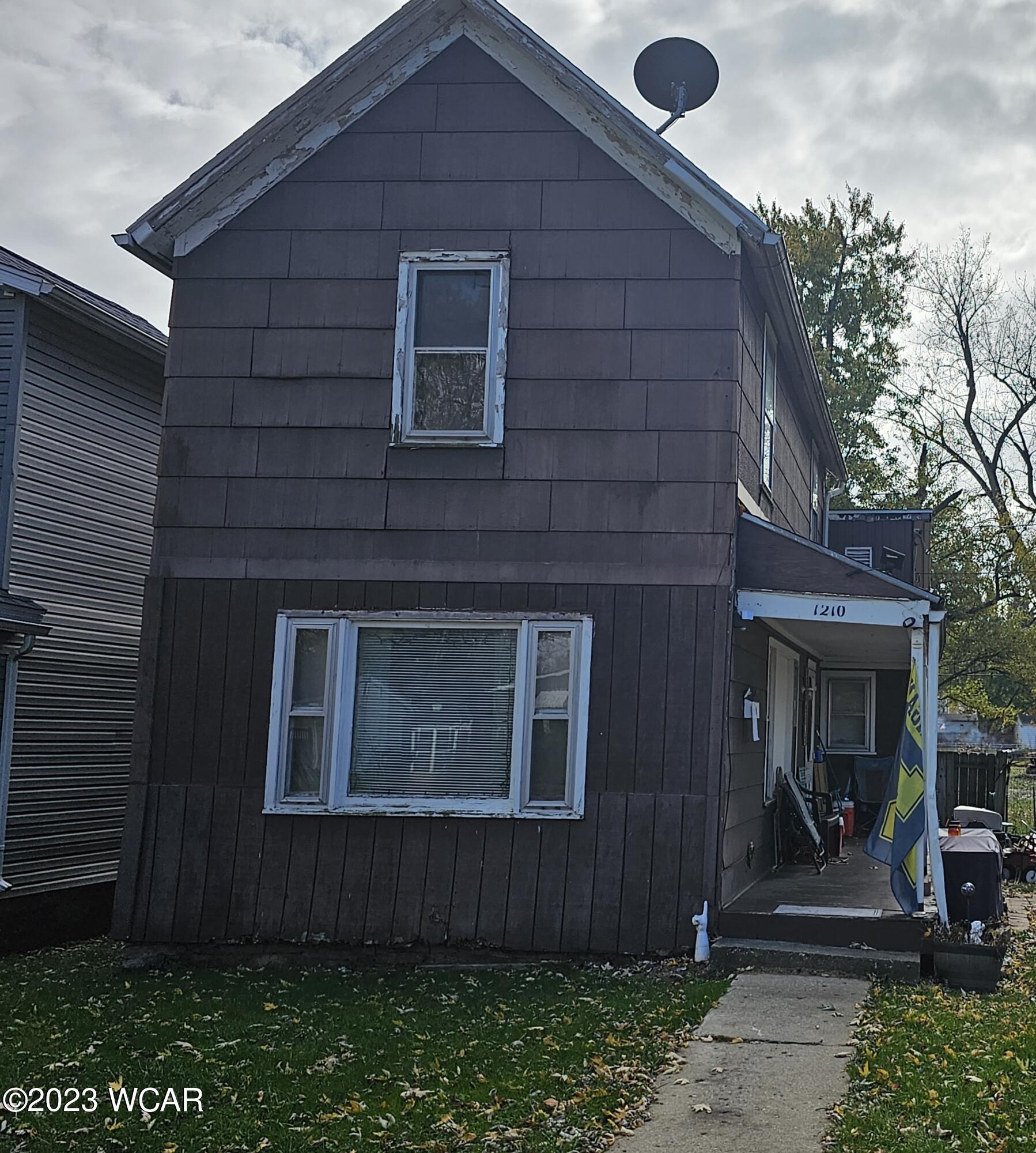 1210 E Market Street — photo