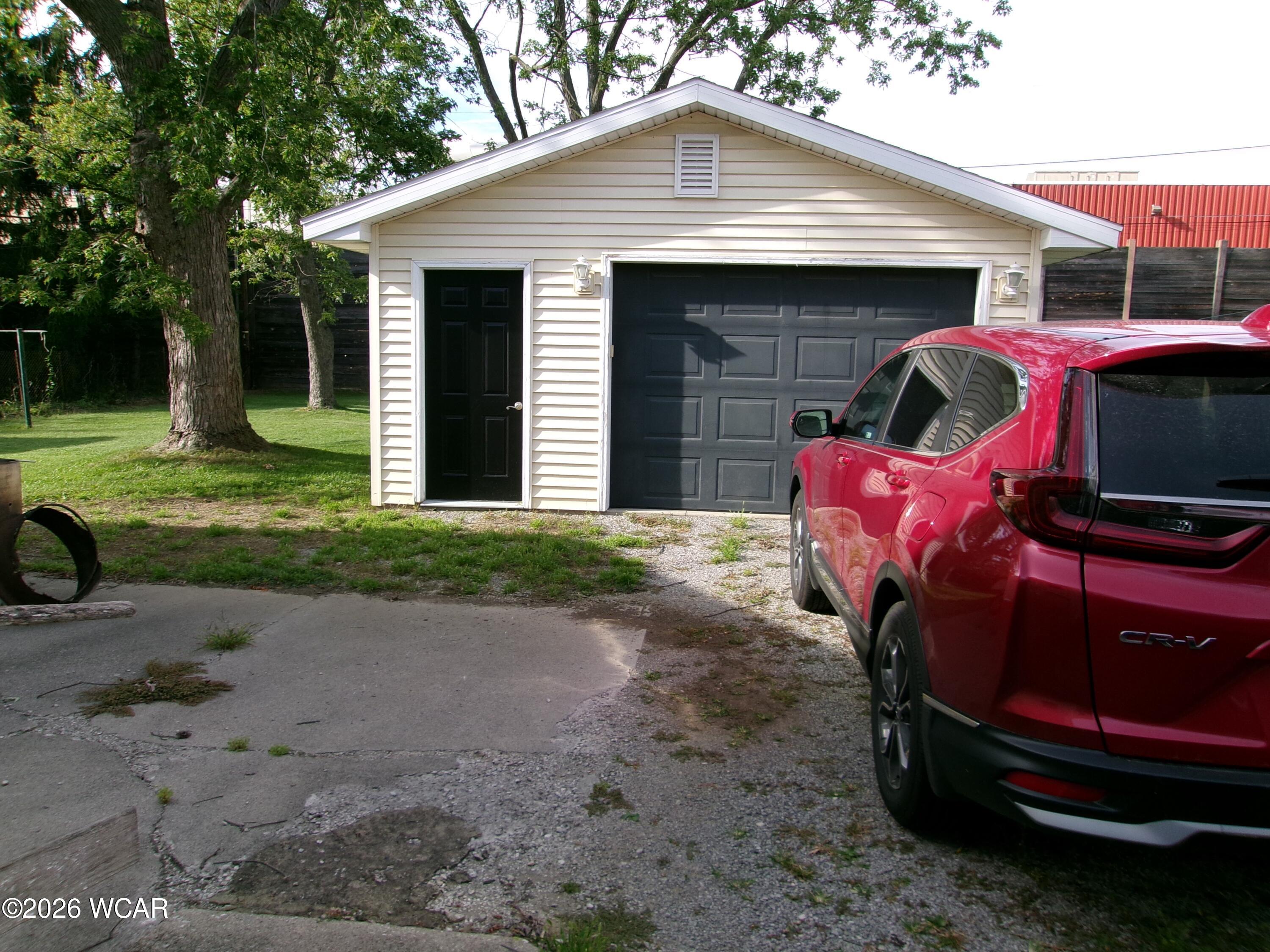 1041 E 4th Street, Ottawa, OH 45875 — photo 2