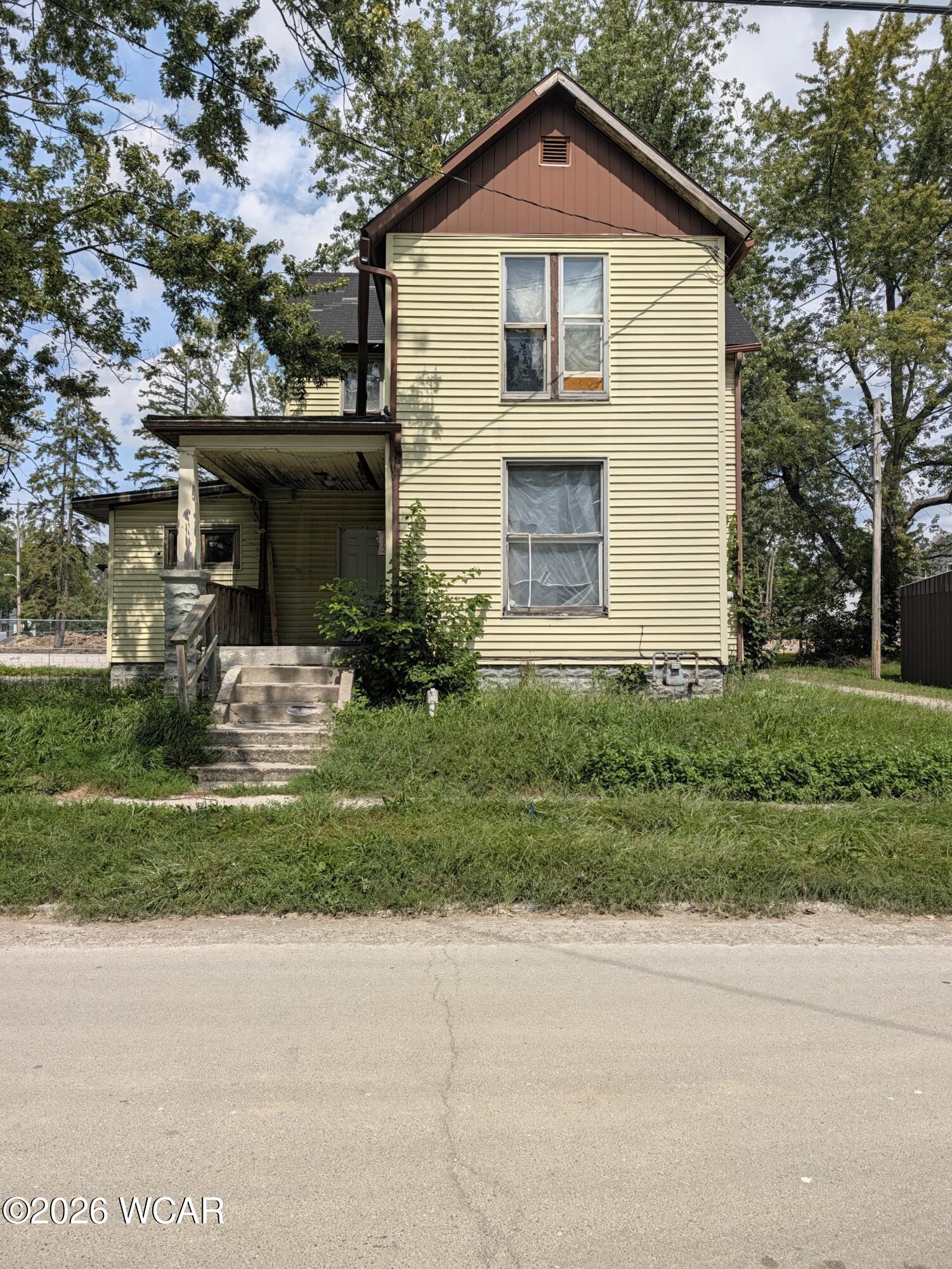 817 E Eureka Street — photo