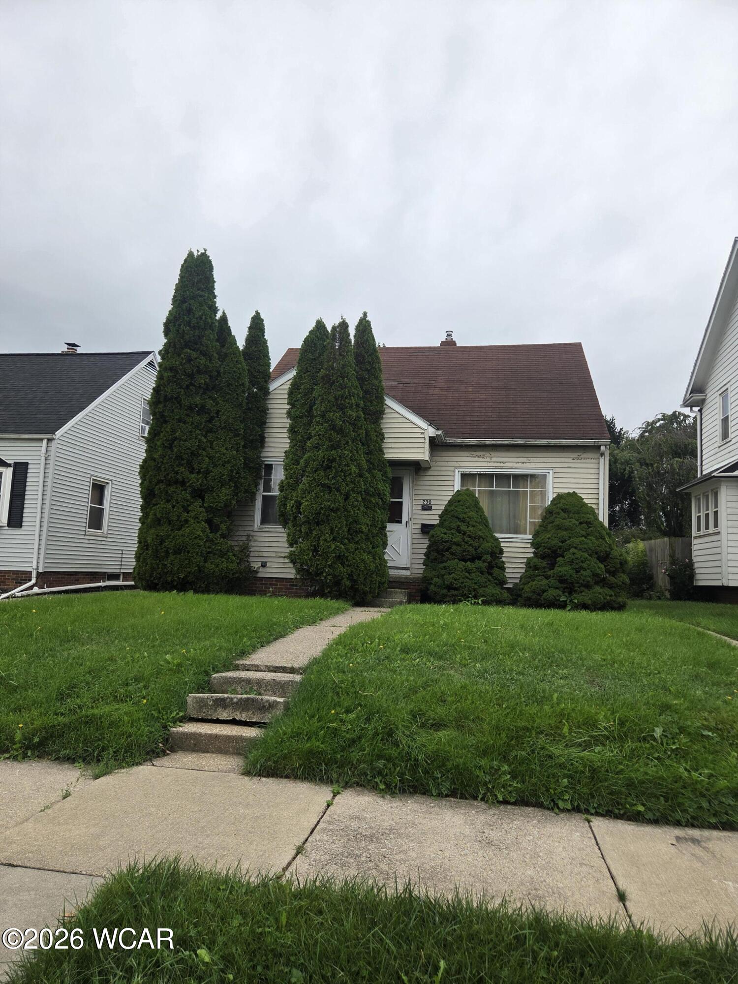 230 Mont Royal Drive — photo