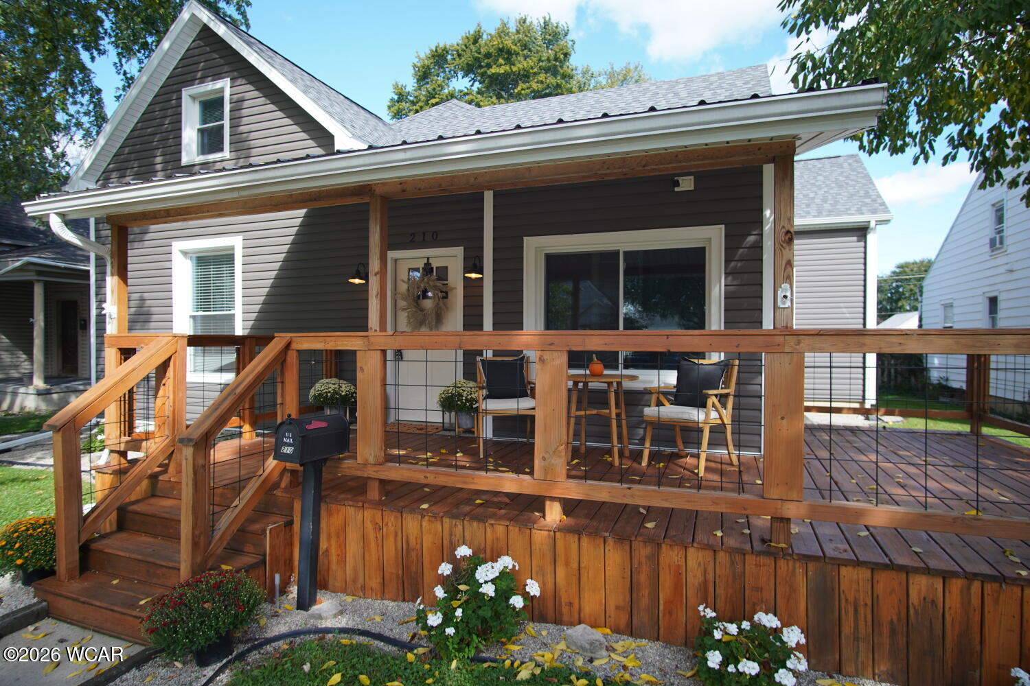 210 E Mechanic Street — photo