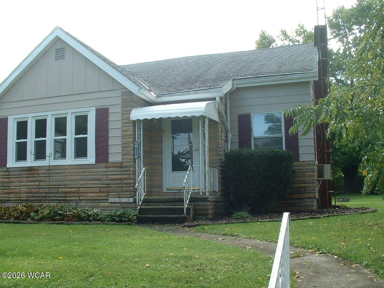 19220 Spring Street — photo