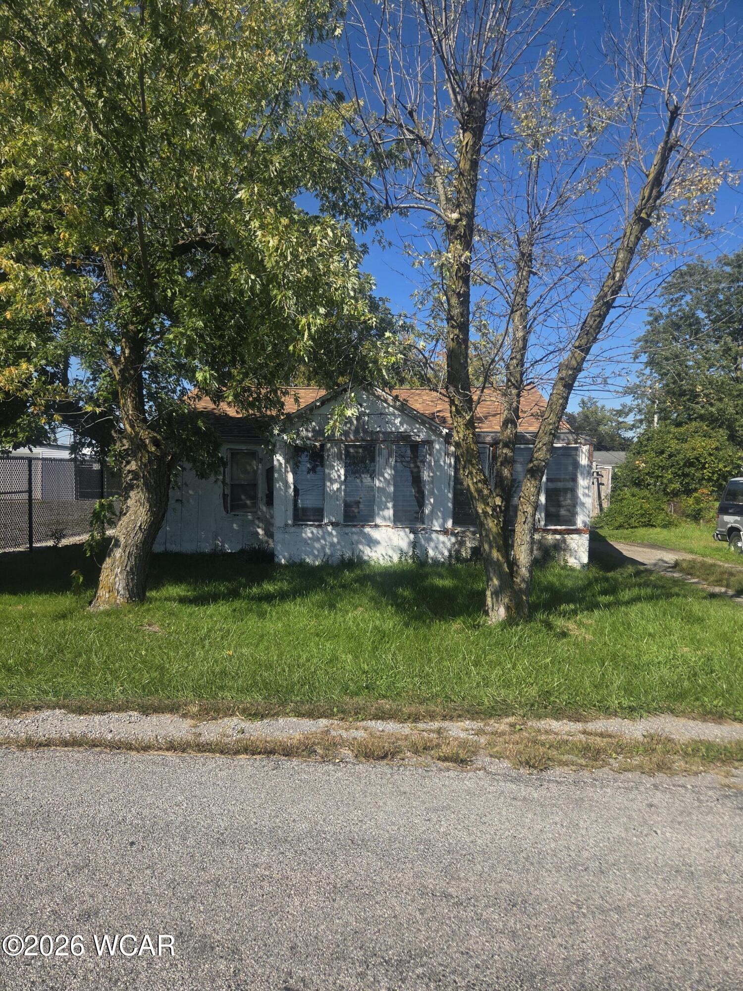 218 W Plaza Way — photo