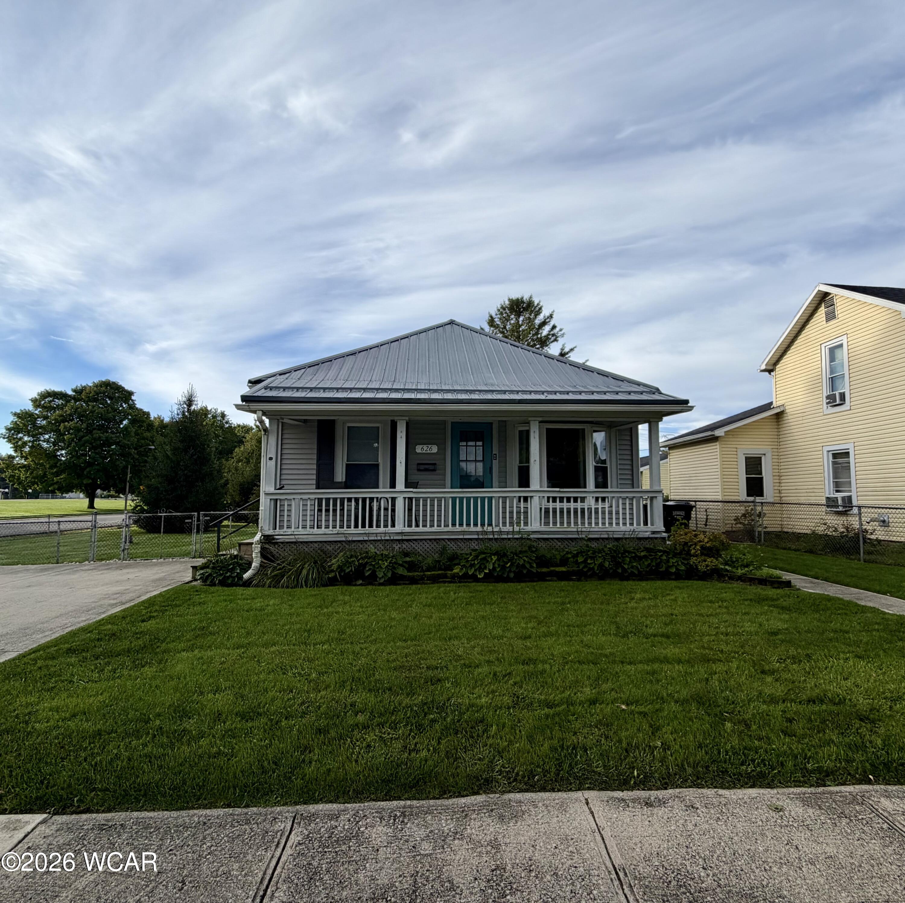 626 Summit Street — photo