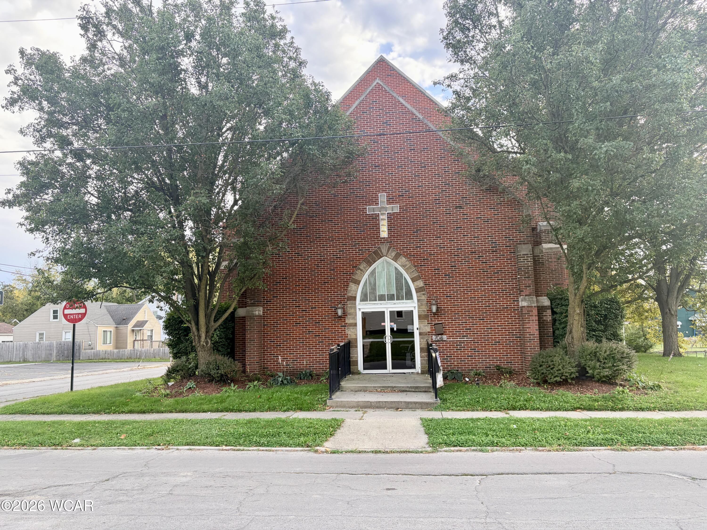 708 E Eureka Street — photo